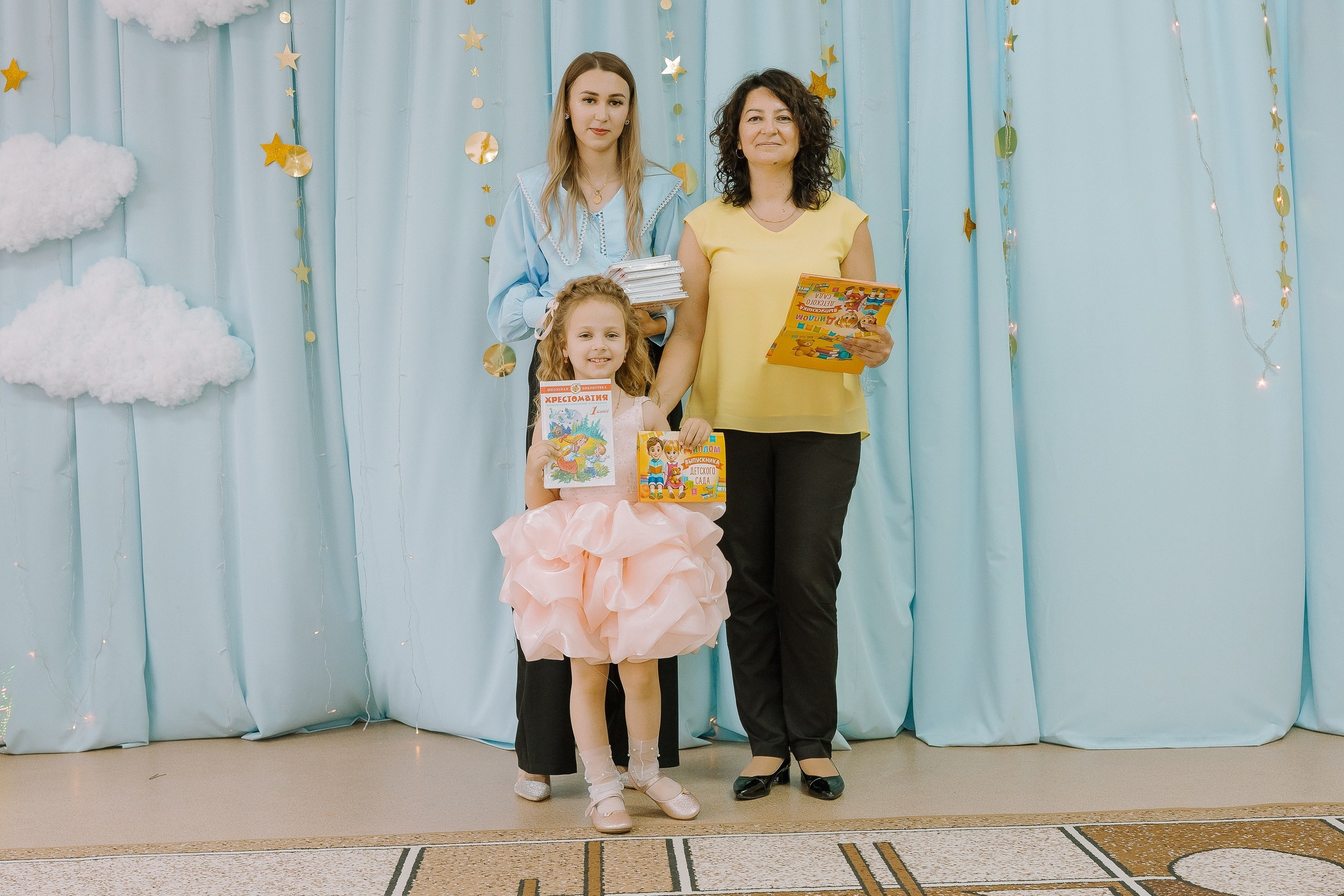 Выпускной в ДС -29. Выпускные альбомы Натальи Бутко: Новороссийск, Анапа, Геленджик