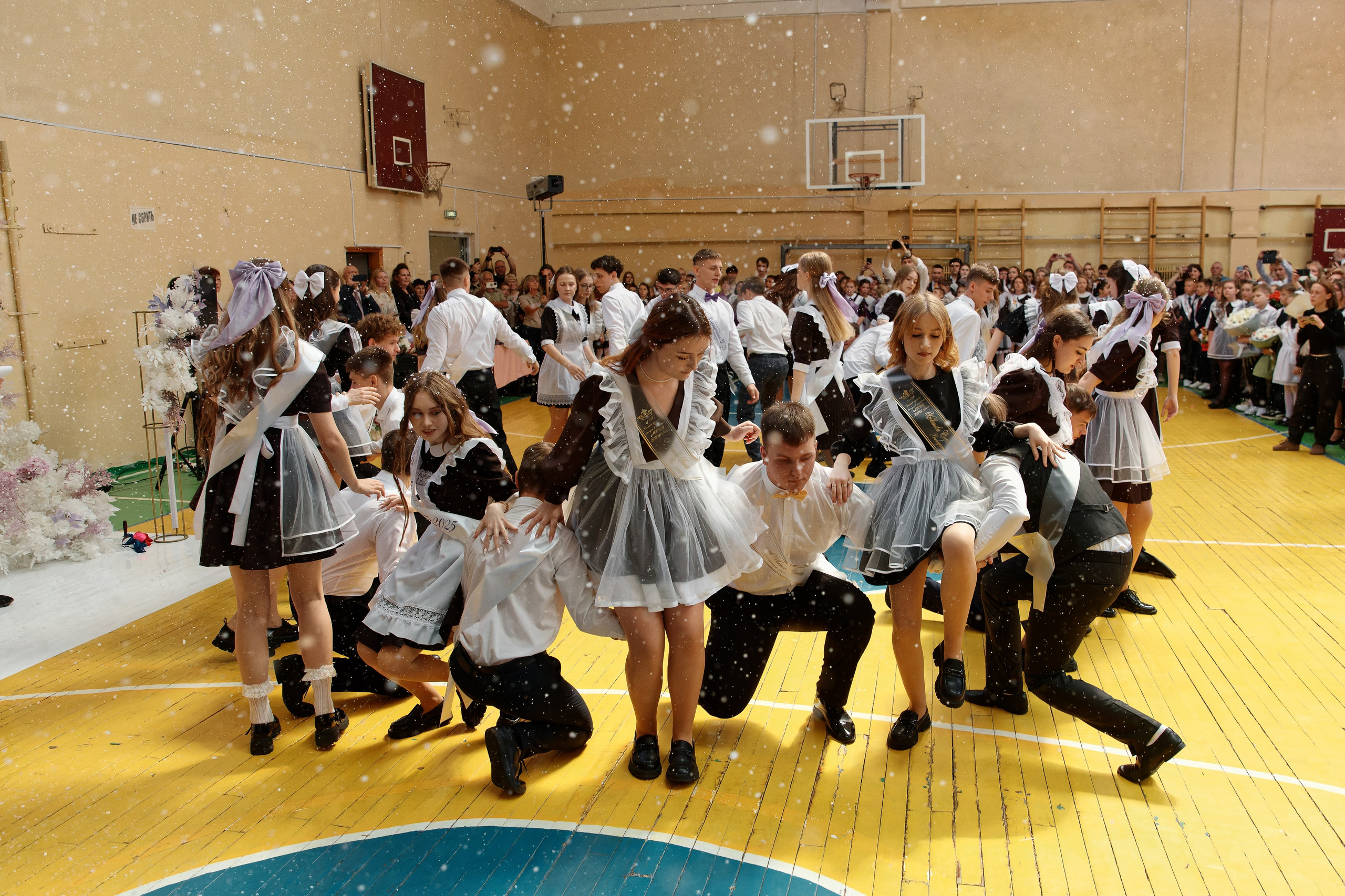 Последний звонок Школа № 42. Семейный фотограф — Макс Белогрудов