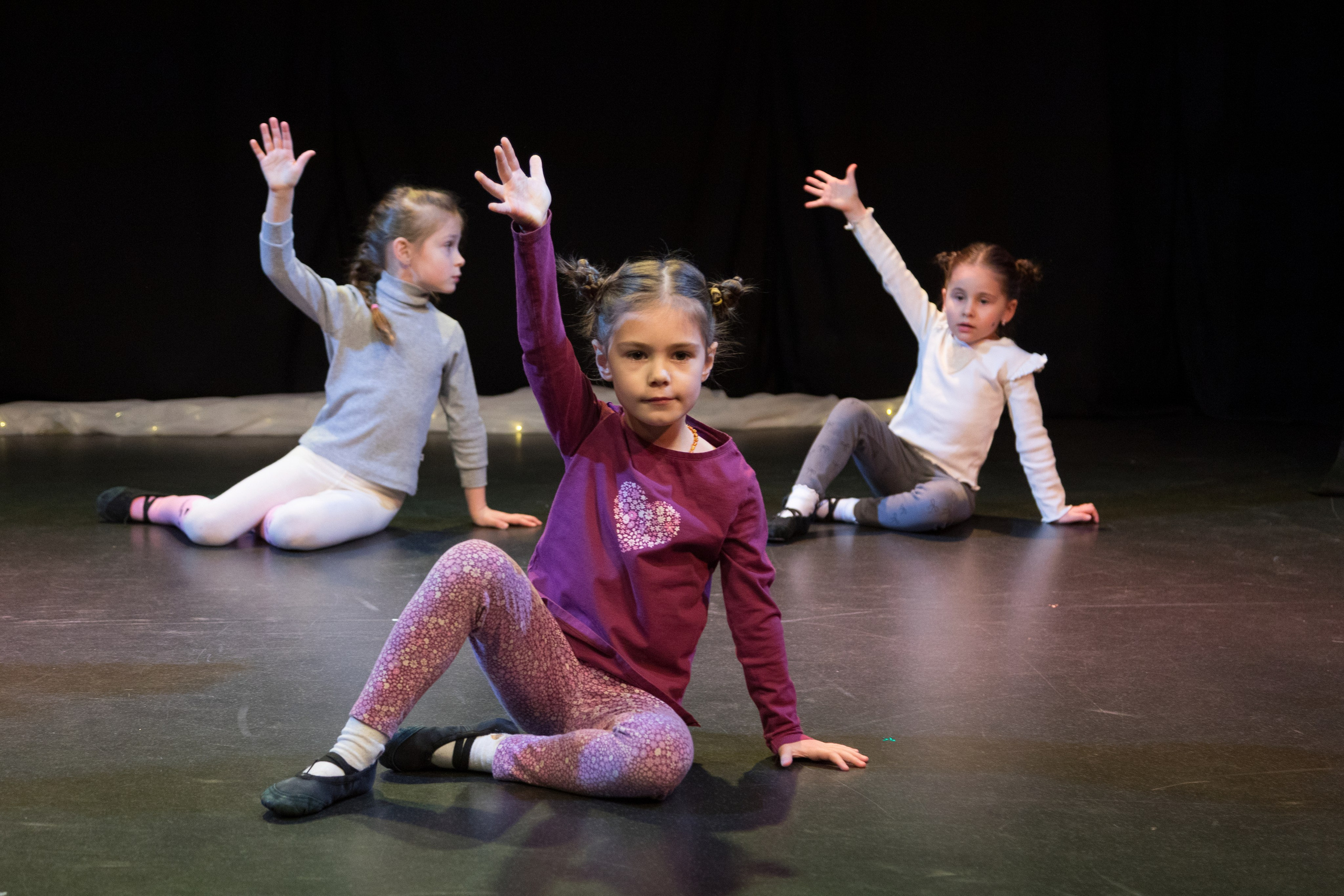 Отчетный танцевальный концерт детей 2-7 лет. Детский и контент фотограф Надя Волкова Санкт-Петербург