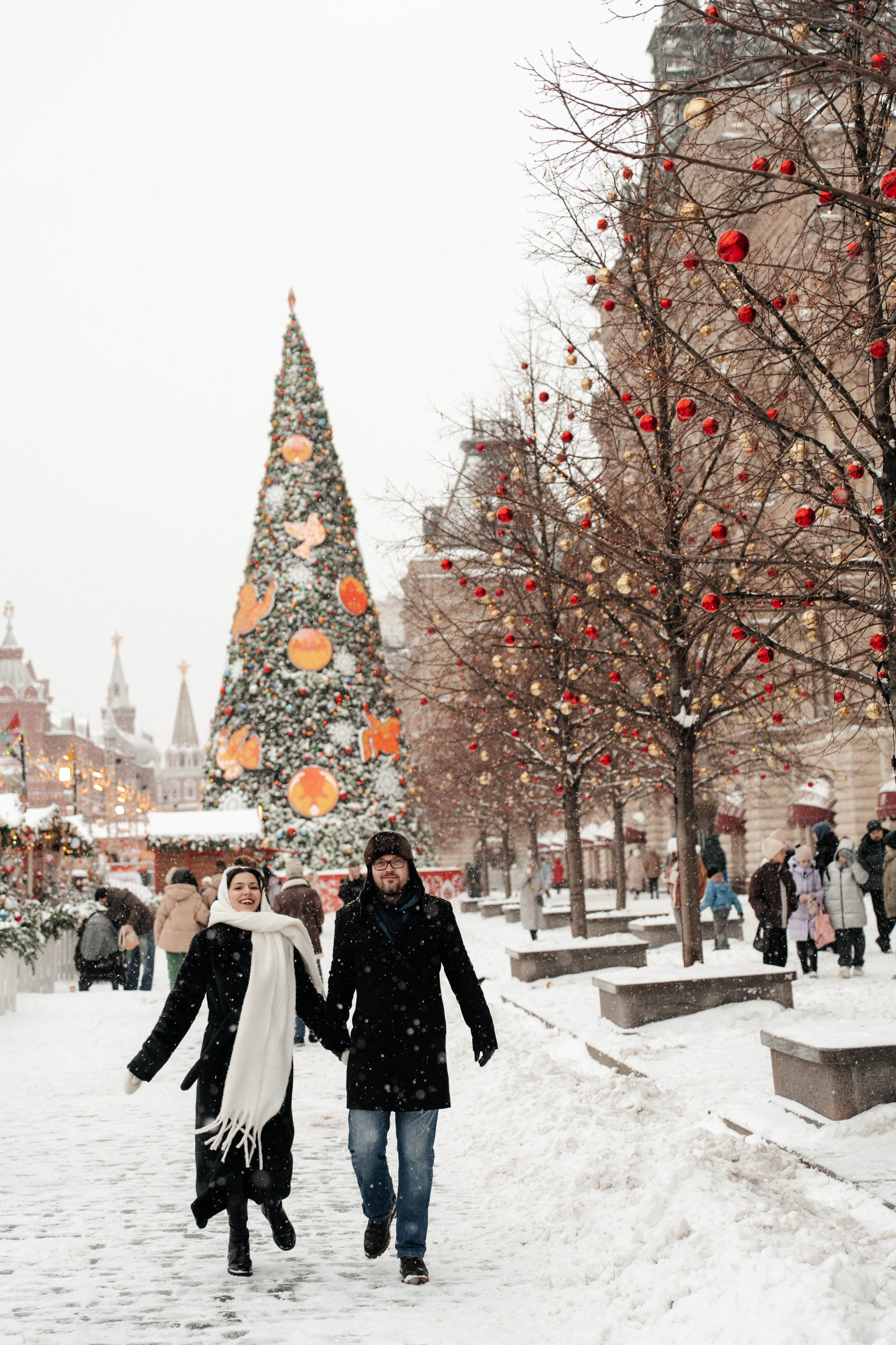 Прогулка на красной. Свадебный фотограф Москва Александра Аверкова