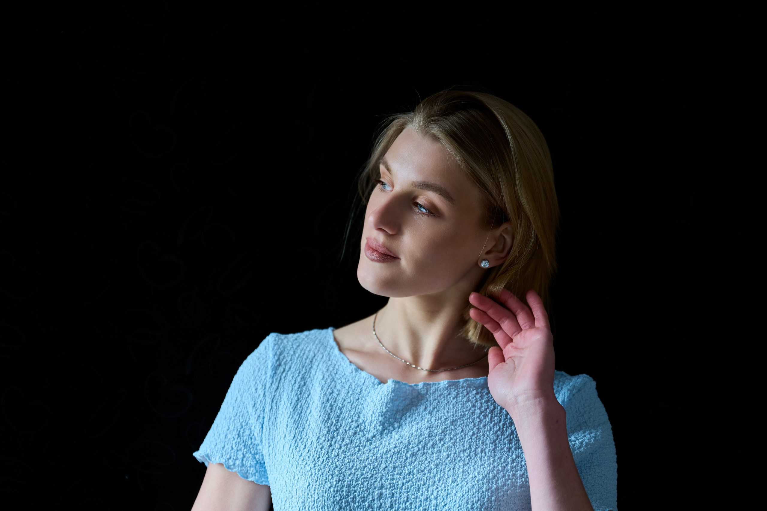 Алина — Тихая съемка. Тихая женская фотография — съёмка без ролей и позирования, где важнее состояние, чем образ