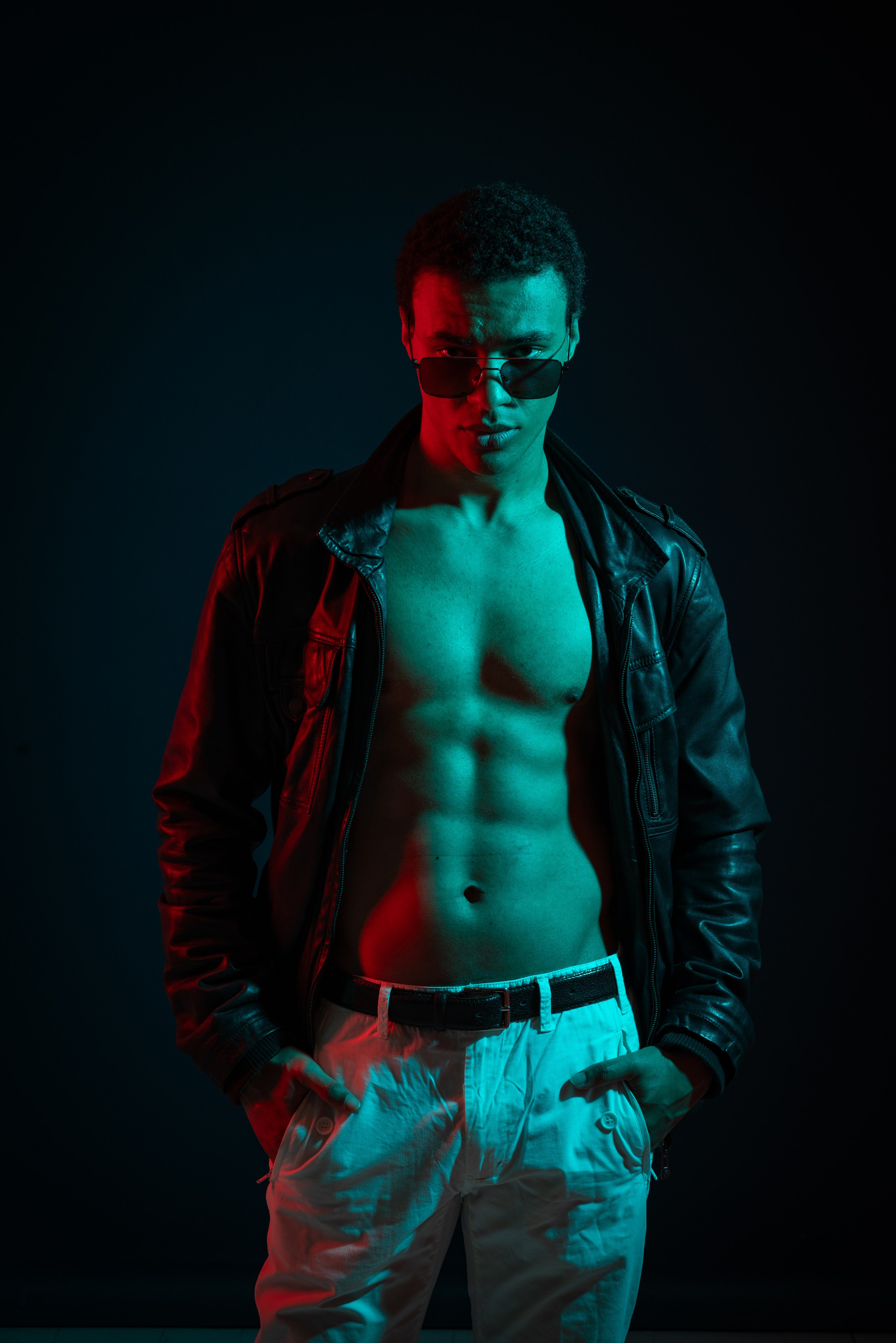 Мужская фотосессия. П&П — Полезное с Приятным. Фотоэкскурсии — Москва на память. Экскурсовод и фотограф в Москве. Увези столицу в своём альбоме!