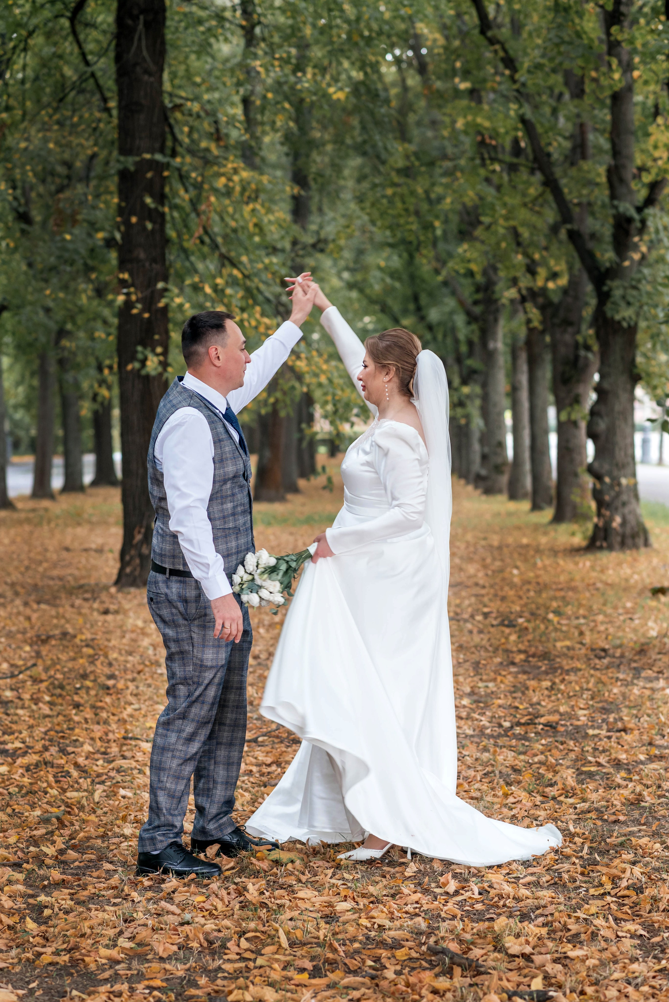 Кутузовский загс. Юлия и Максим. Свадебный фотограф в Сергиевом Посаде недорого Ольга Гузанова