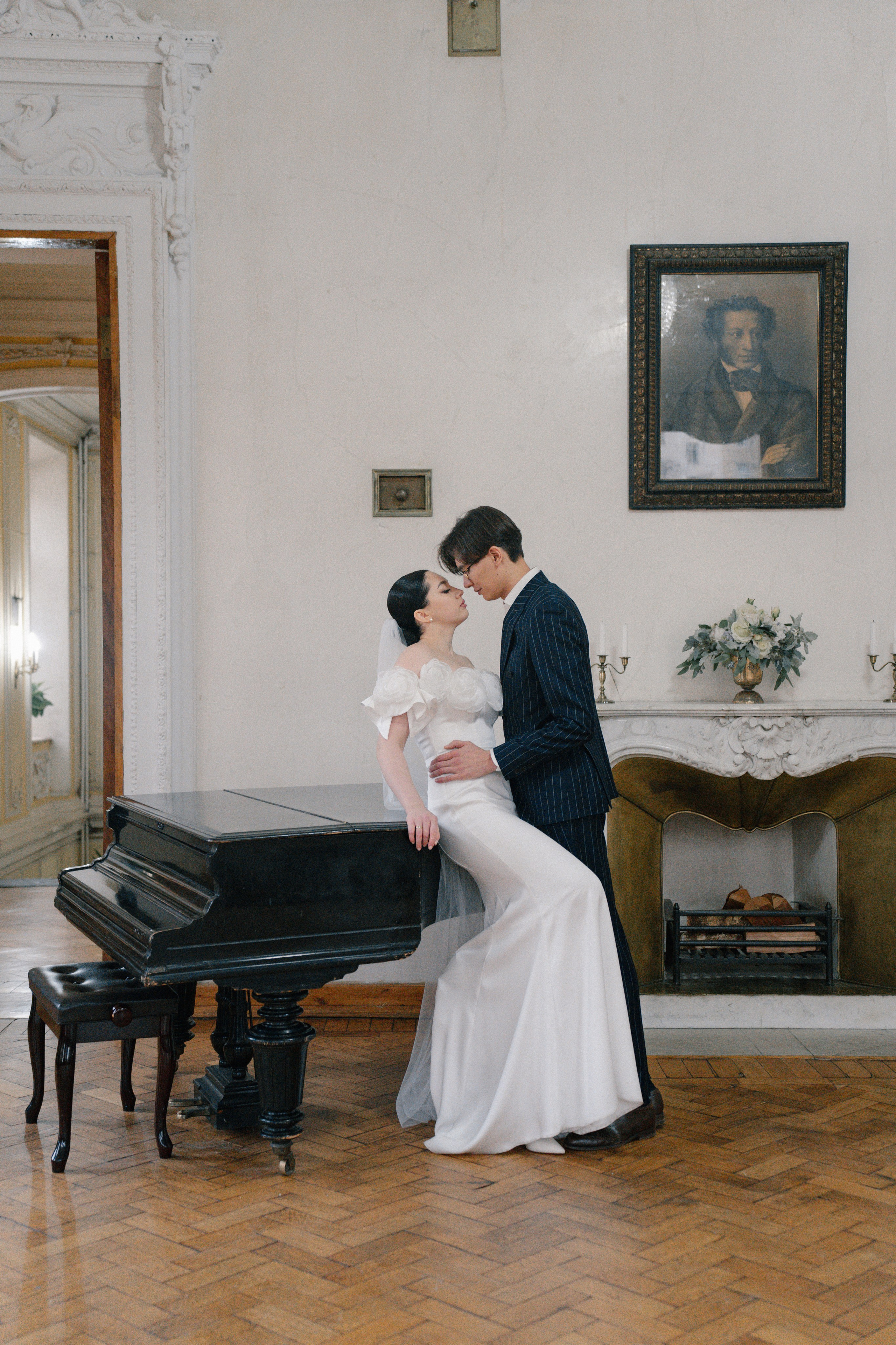 Свадебная фотосессия в Библиотеке читальне им. Пушкина