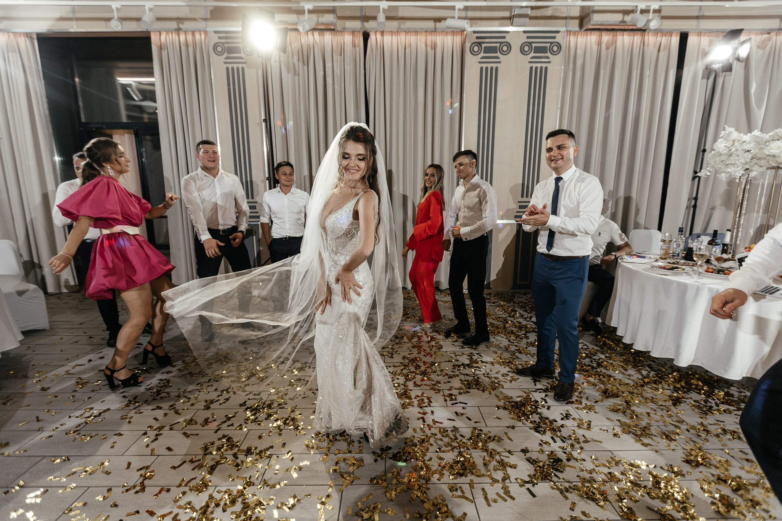 Свадебный фотограф Уфа — Руслан ГабдлисламовЖивые эмоции, красивые кадры, воспоминания на всю жизнь.Работаю по всей Республике Башкортоста. Свадебный фотограф Уфа Руслан Габдлисламов