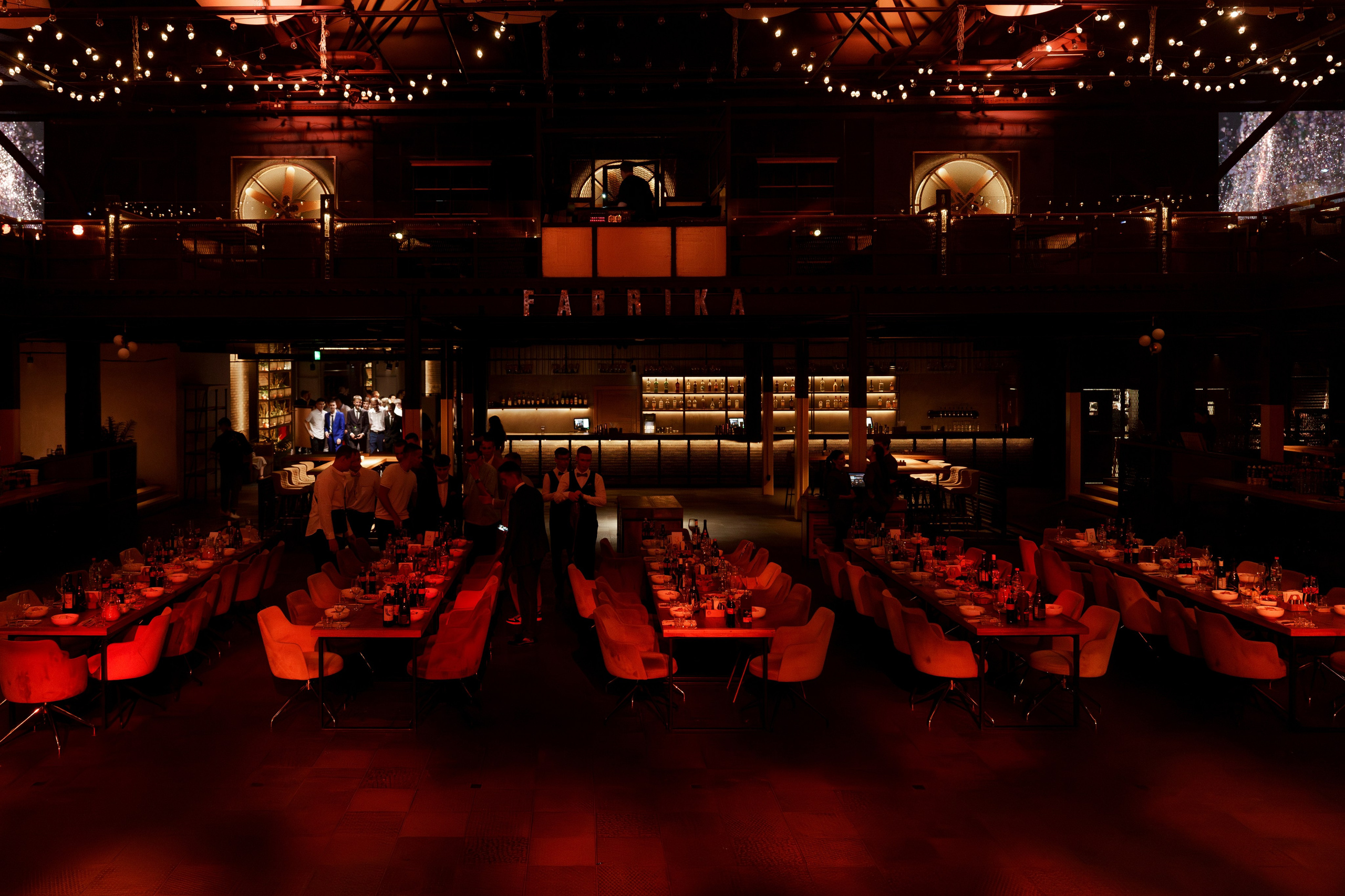 Выпускной лицея 27 (вечеринка). Свадебный и репортажный фотограф Элина Козырьянова