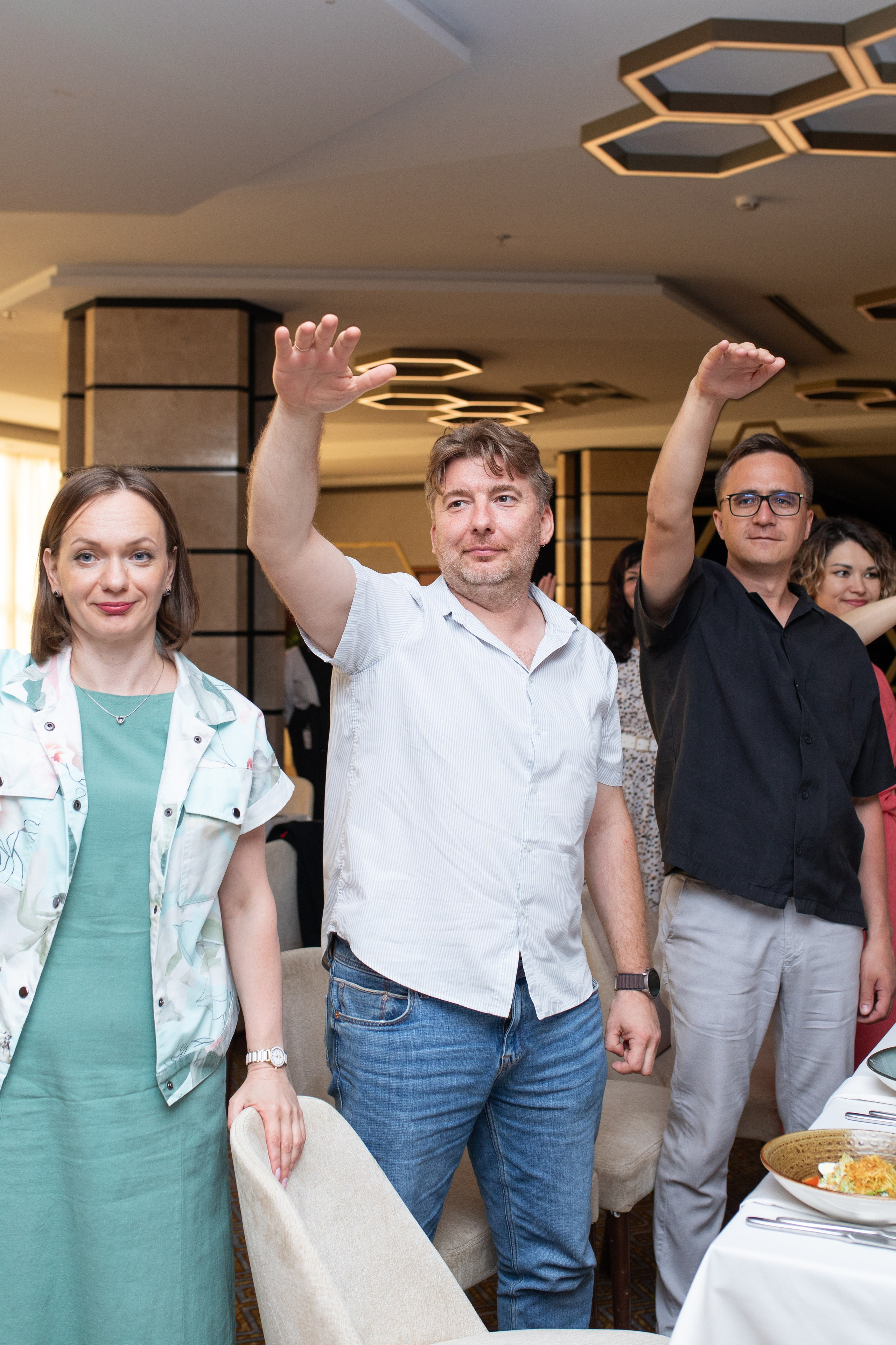 Выпускной 11 класс. Ресторан «Мед». Фотограф в Новосибирске Ася Зверева