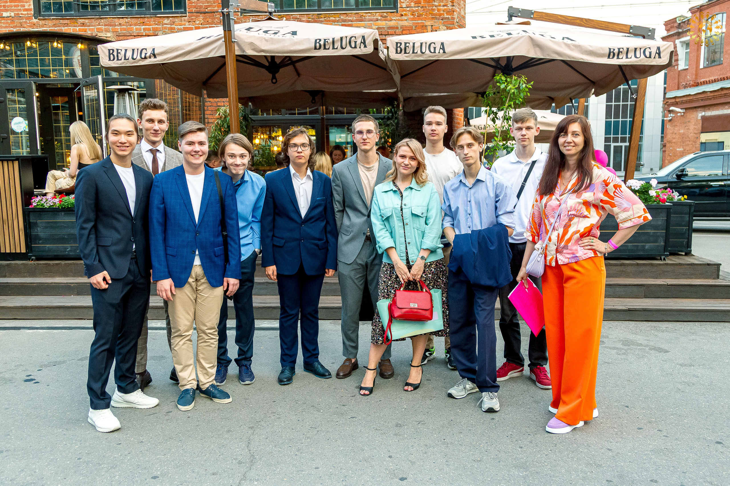 Выпускной 2023 (11-е классы) клуб «Джаггер», Москва. Репортажная съемка в Москве и области. Анималистика