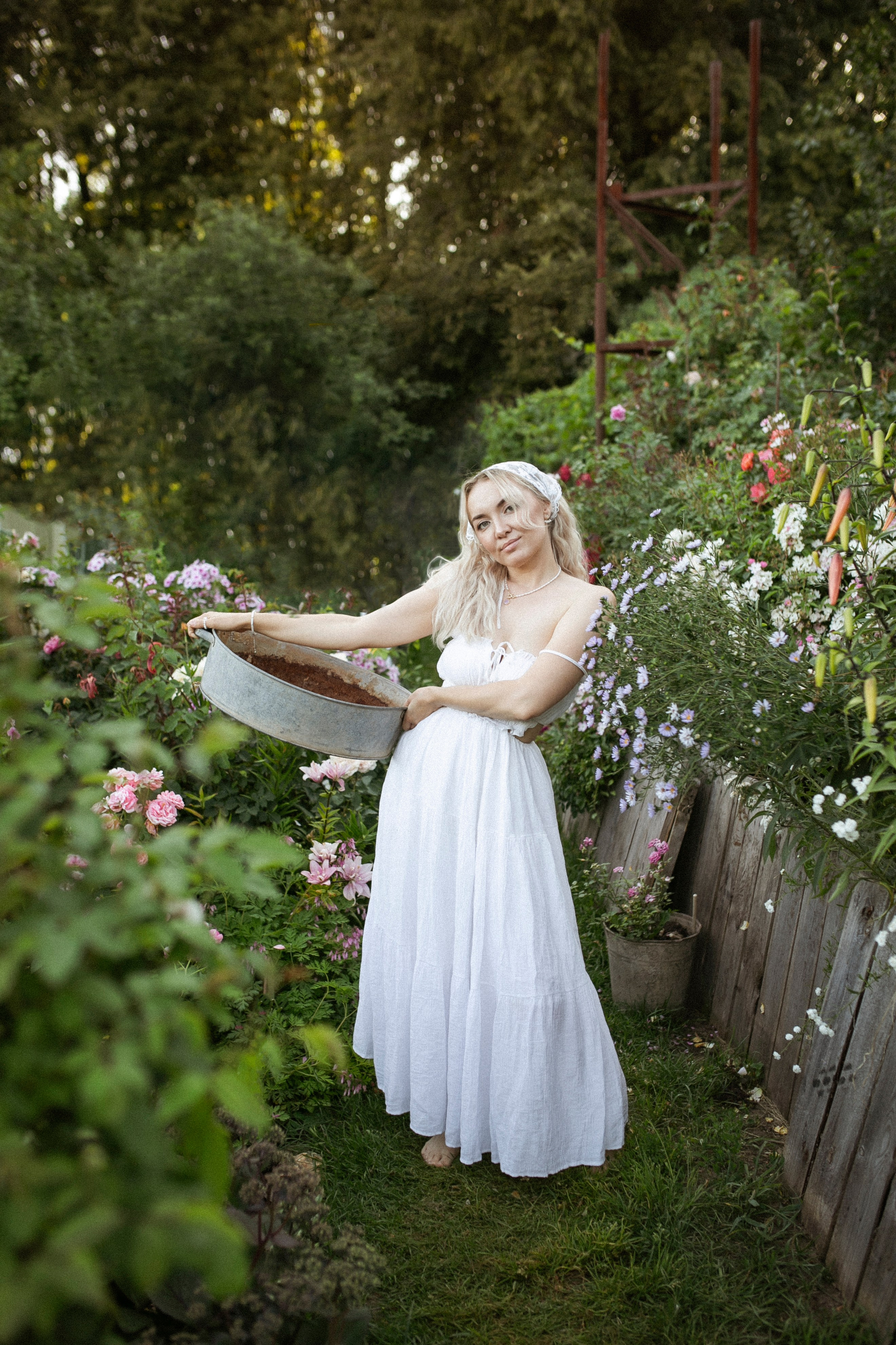 Фотосессия в шикарном саду с розами. Семейный и детский фотограф в Ижевске Анастасия Камариттинова