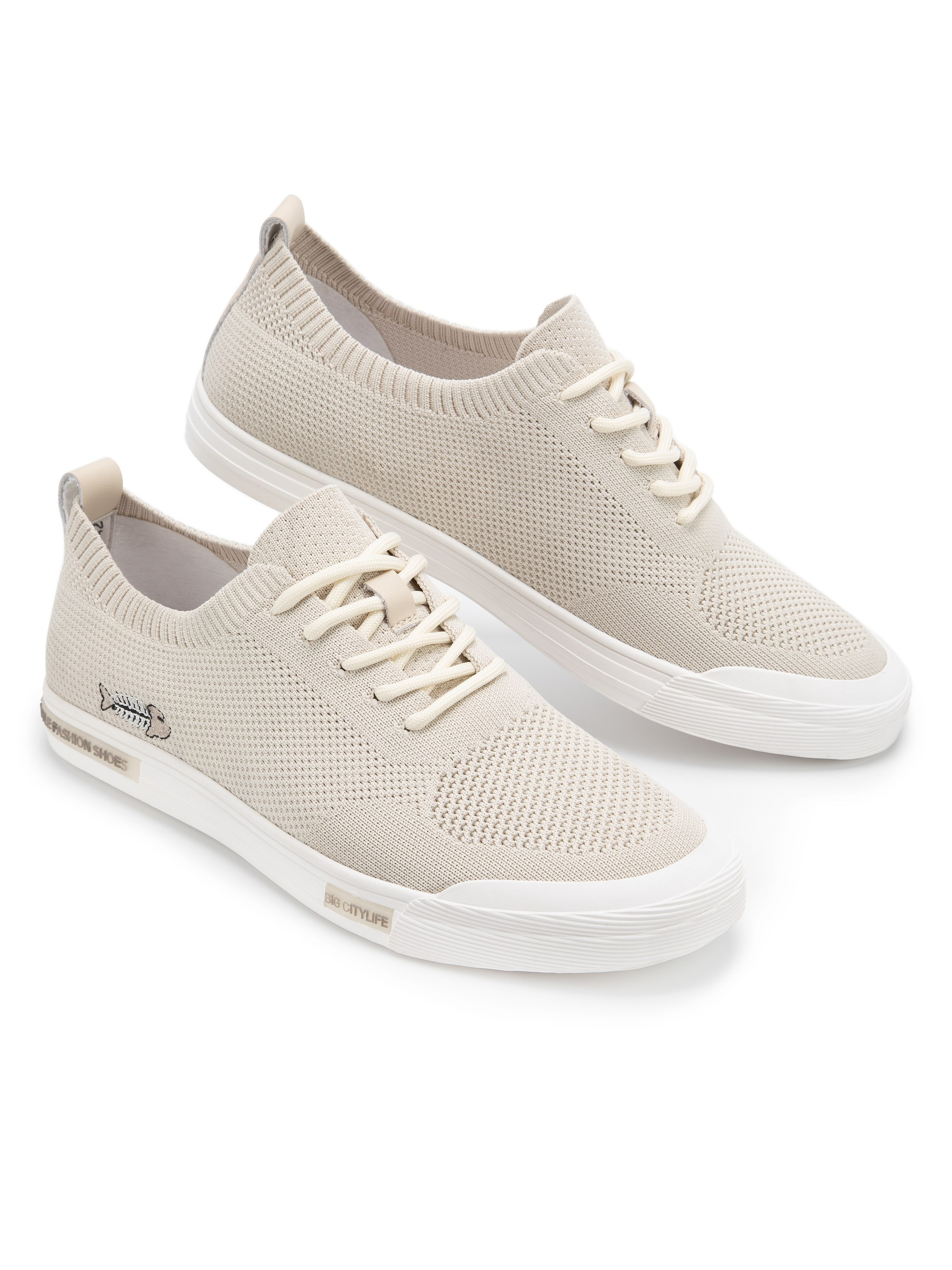 Каталожная фотография обуви. Фотограф в Москве Егор Гончаров