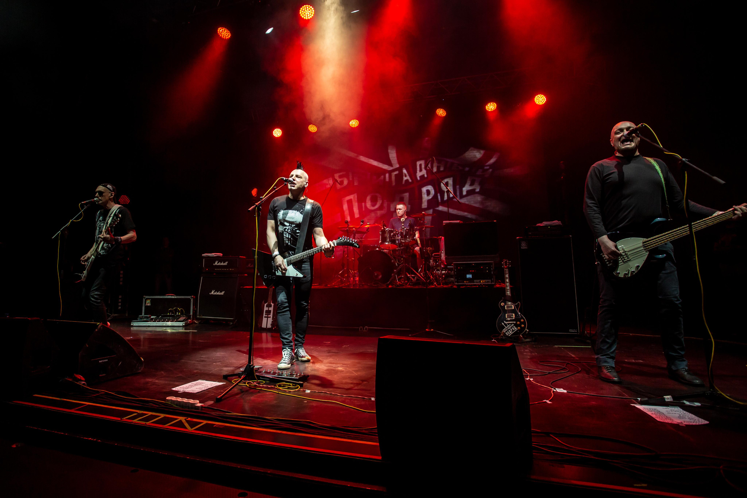 БРИГАДНЫЙ ПОДРЯД. Фотограф Сонкина Татьяна