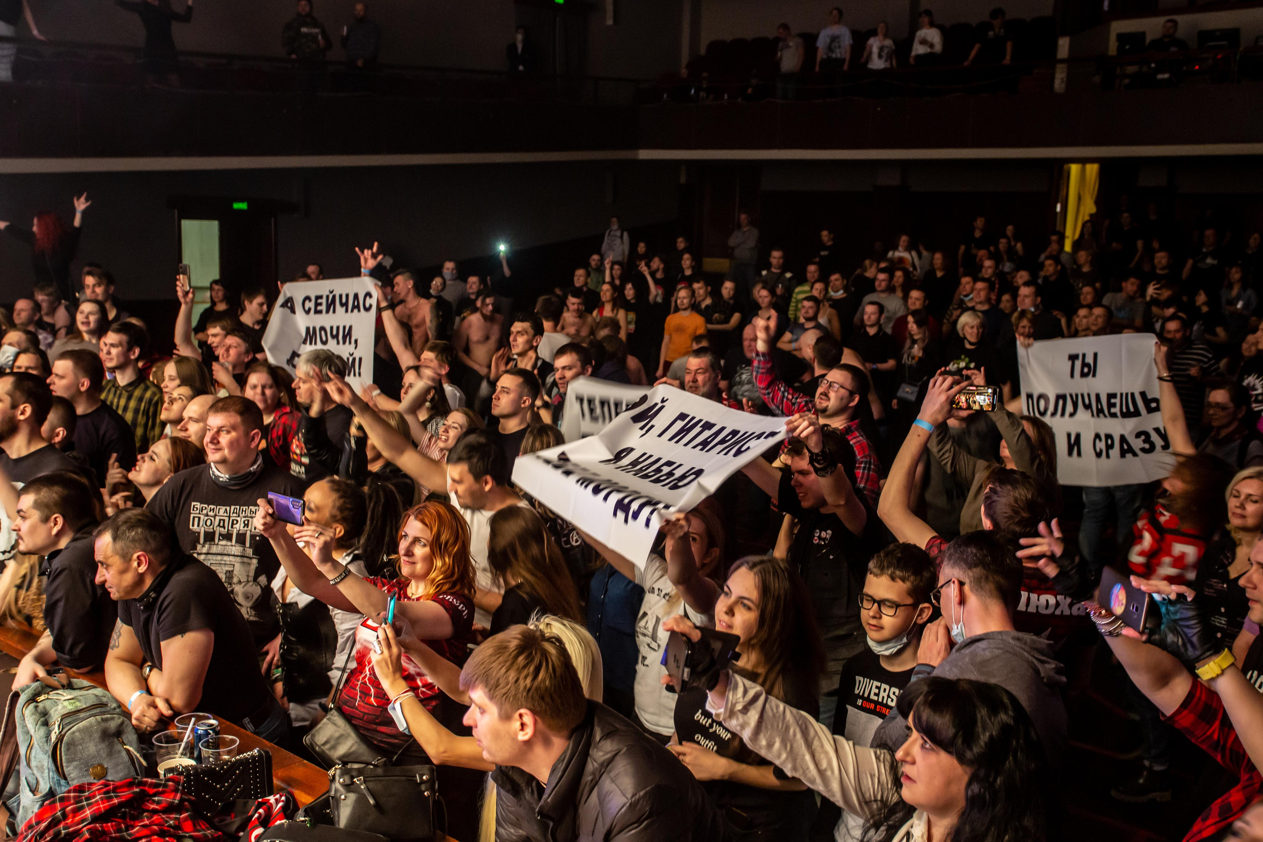 БРИГАДНЫЙ ПОДРЯД. Фотограф Сонкина Татьяна