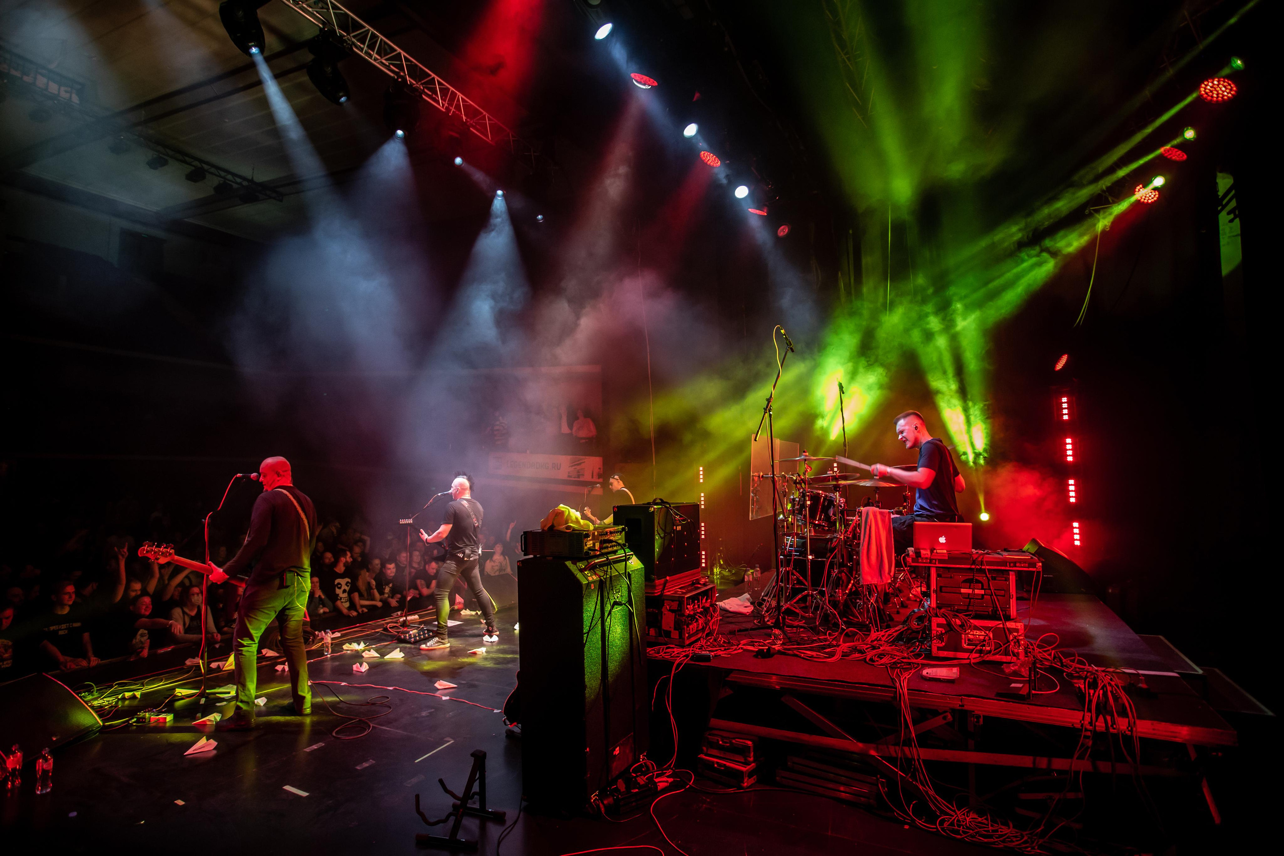 БРИГАДНЫЙ ПОДРЯД. Фотограф Сонкина Татьяна