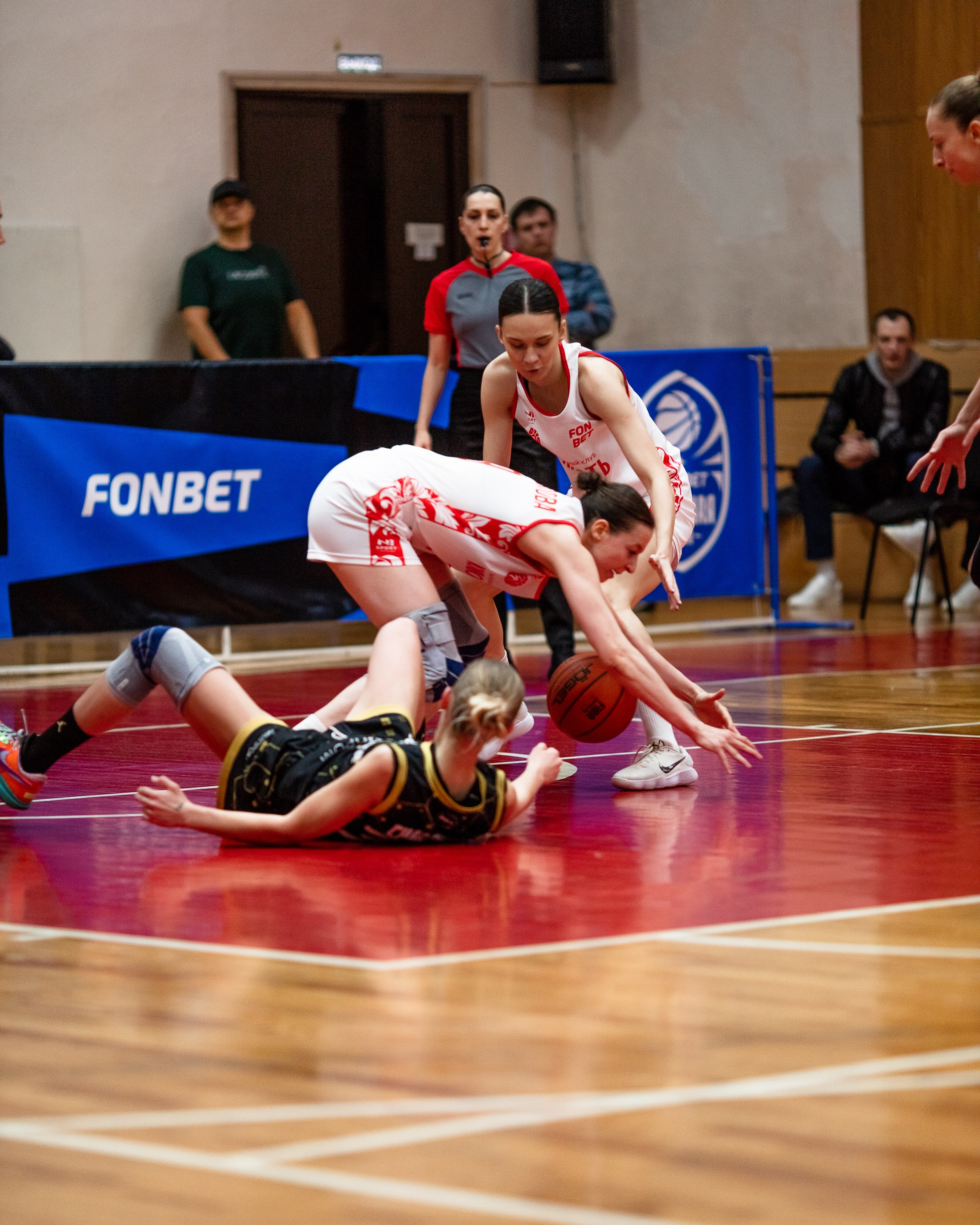 БК Юность — ЧГУ-Атланта / 3 игра. Фотография