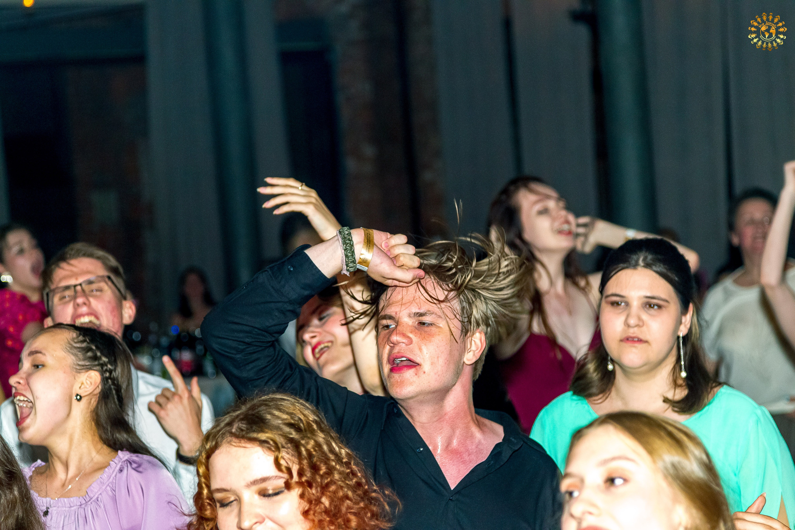 Выпускной 2023 (11-е классы) клуб «Джаггер», Москва. Репортажная съемка в Москве и области. Анималистика