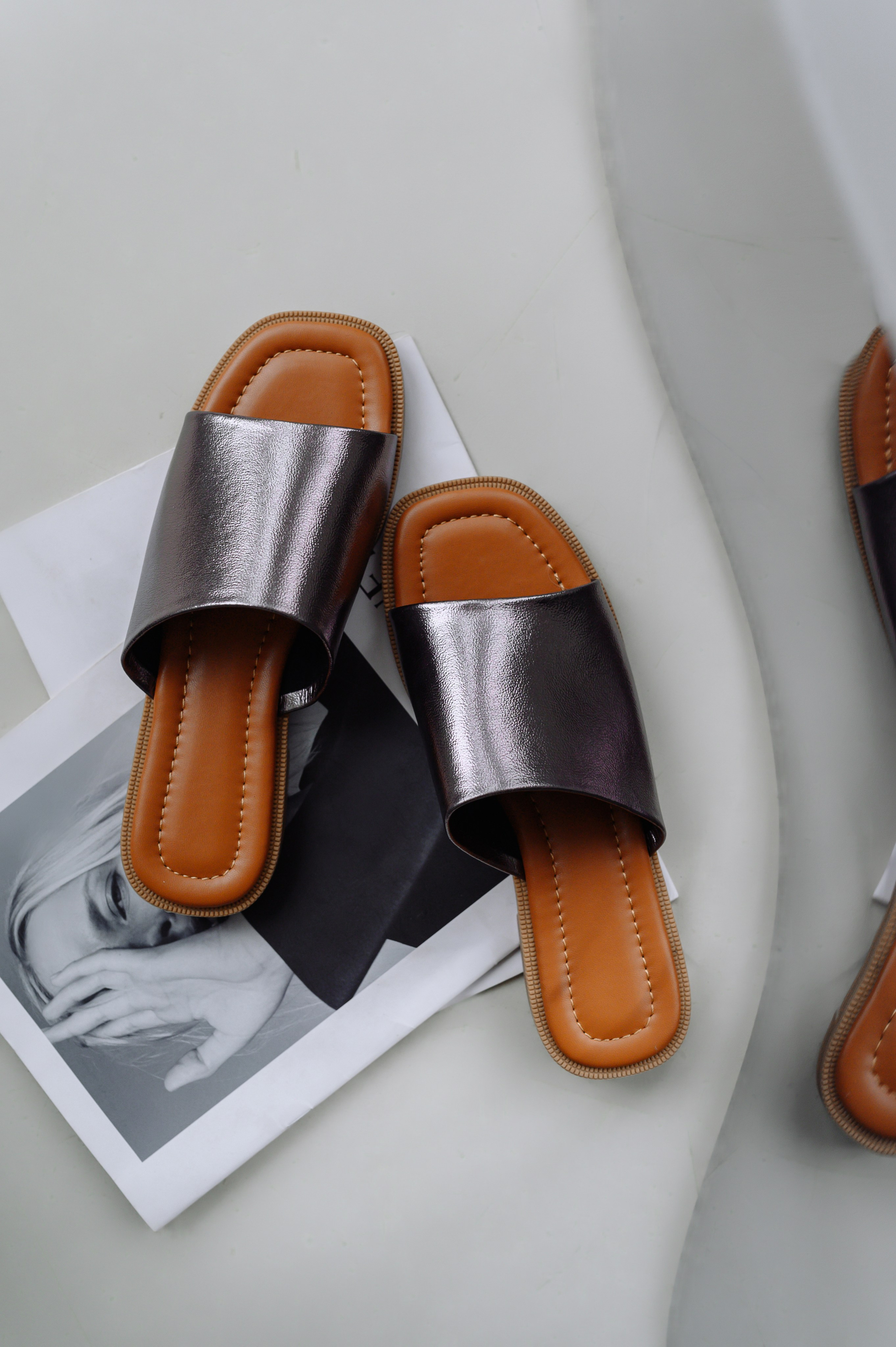 Съемка обуви для маркетплейсов (Wildberries, Ozon, Яндекс.Маркет). Фотограф товаров для соцсетей - инстаграм, вконтакте. Контент-фотограф в Москве Хныкина Лена