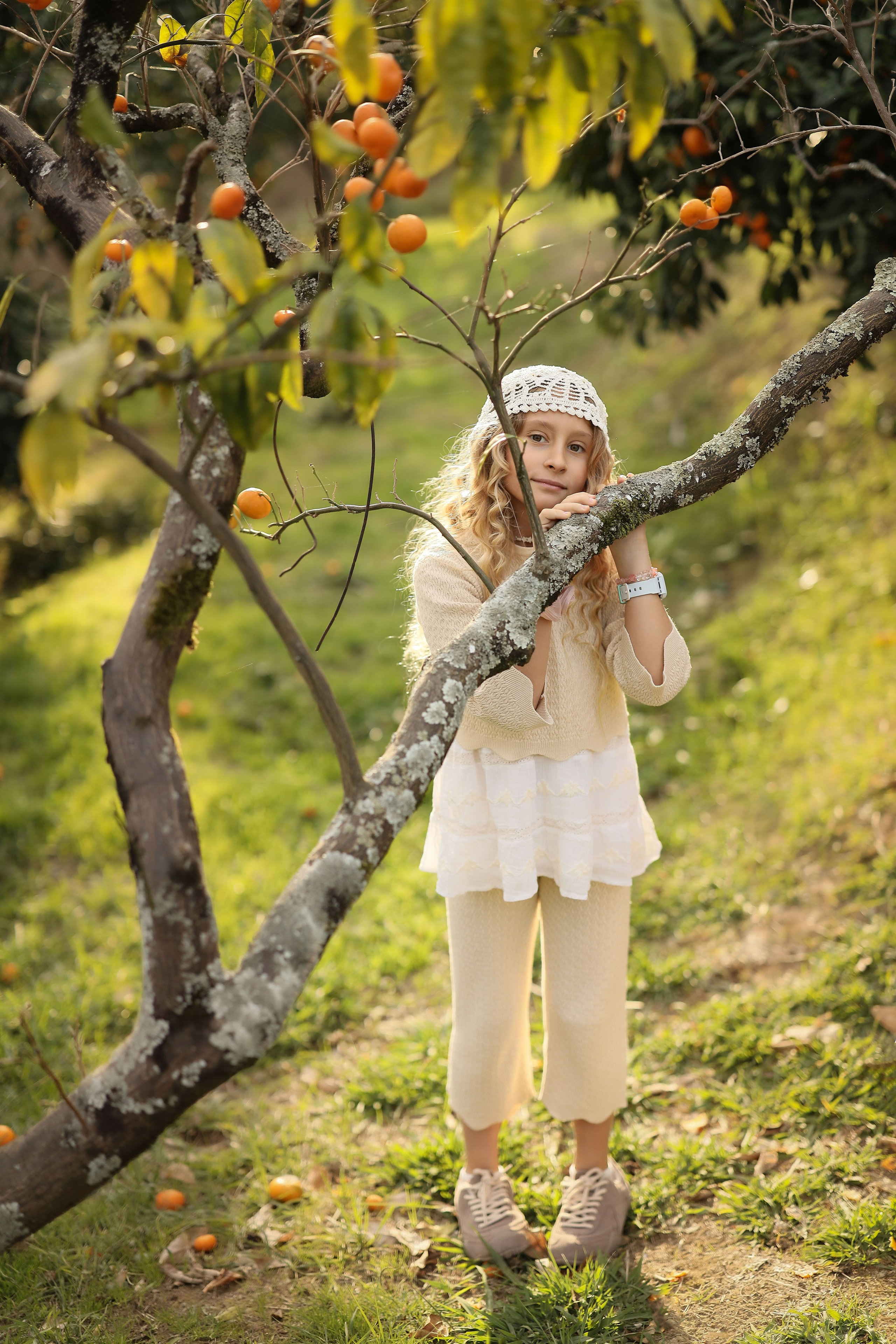 Семейная фотосессия в мандариновом саду Абхазии. Свадебный и семейный фотограф в Абхазии Жанна Соснина