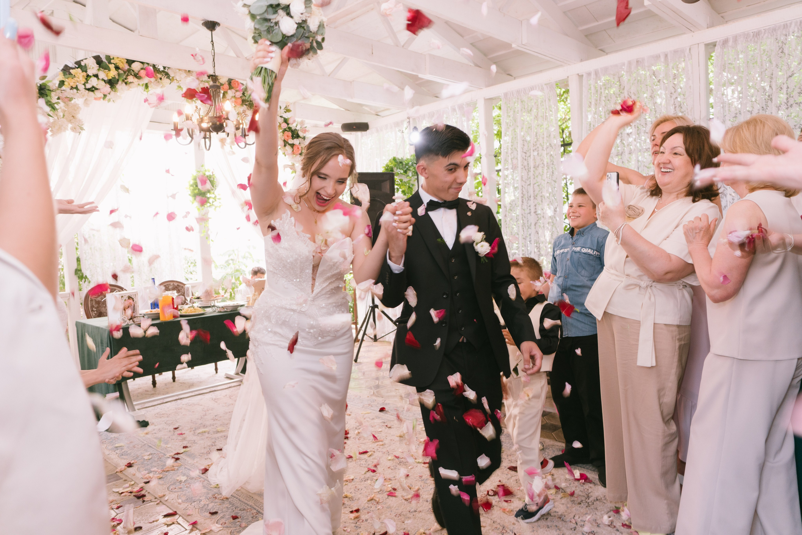 День свадьбы Руслана и Кристины. Фотограф Алматы, курс по Фотографии в Алматы. Дмитриева Наталья