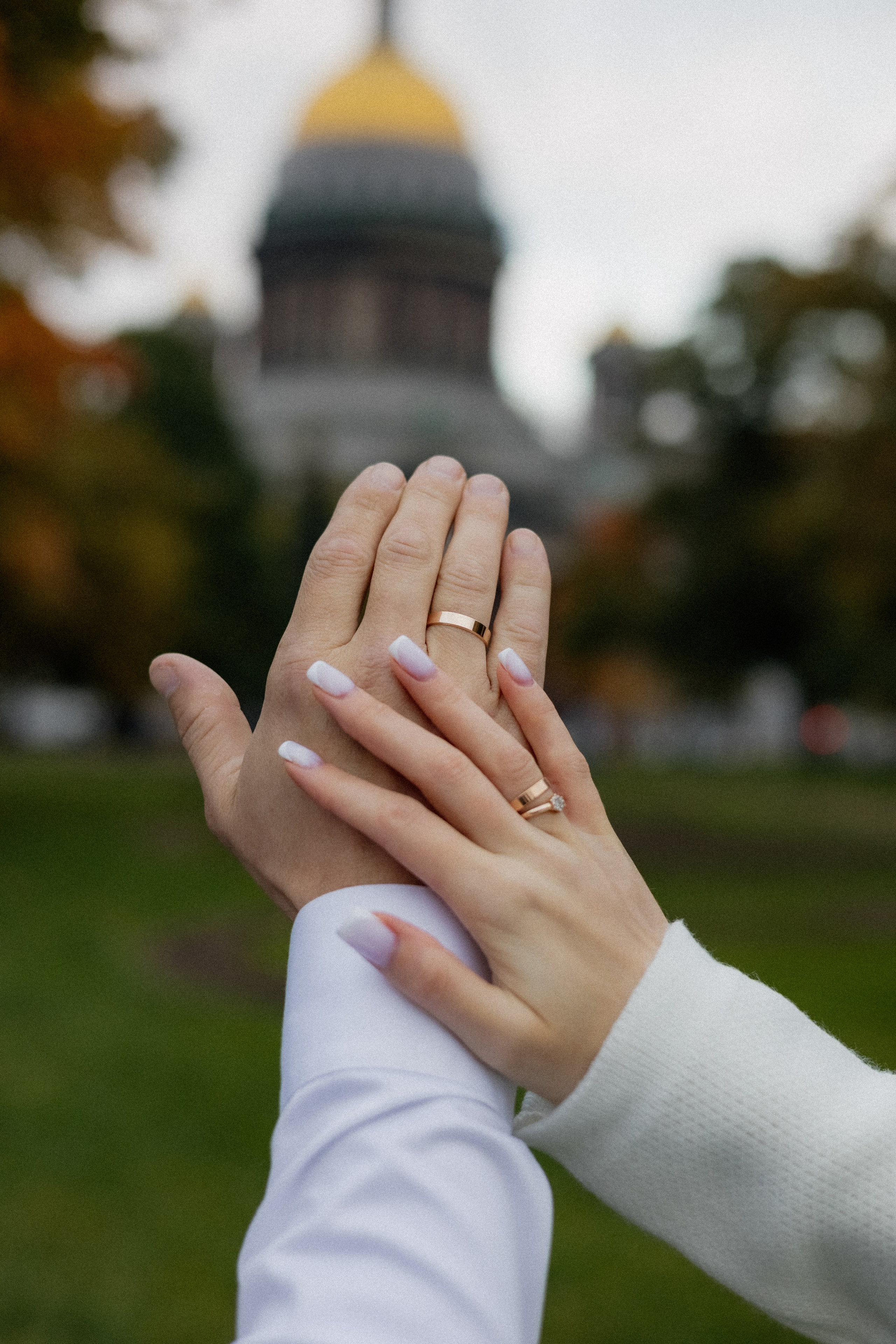 Свадебная прогулка у Исаакия. Свадебный фотограф в Санкт-Петербурге Ксения Кобышева