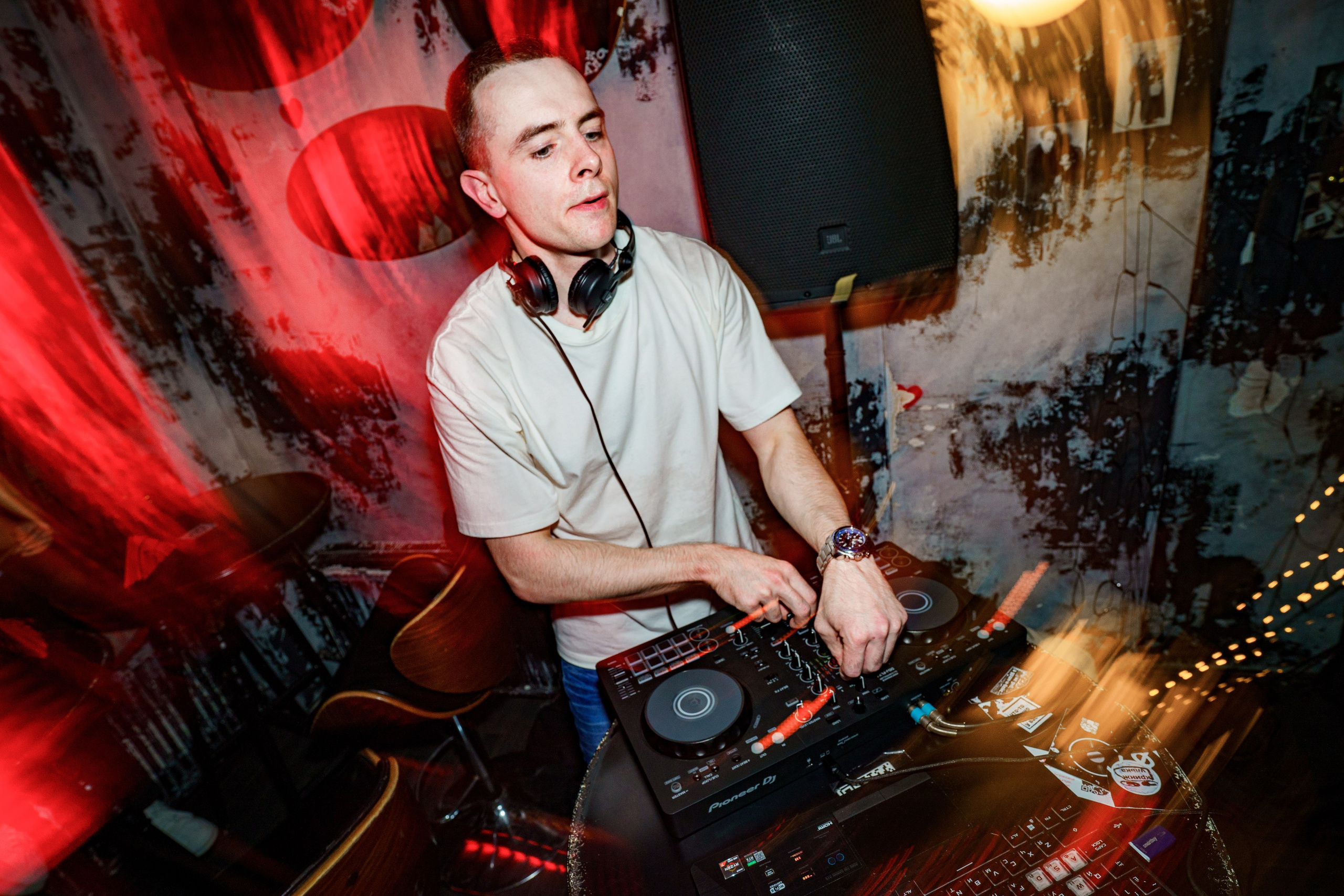 Бар разбитых сердец — 10/12 DJ's. Концертный и репортажный фотограф в Санкт-Петербурге Слава Пахомов