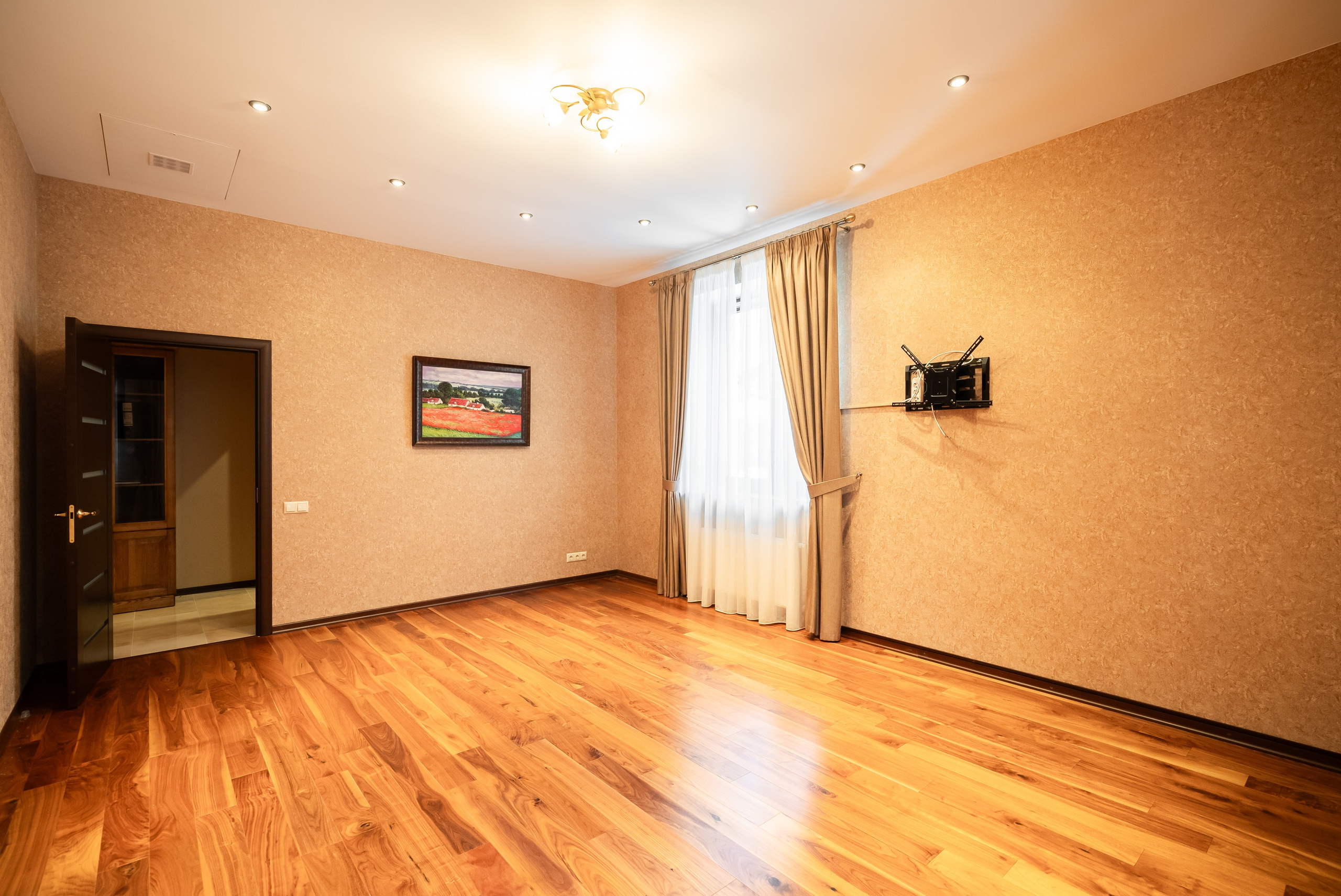 ДОМ п. АДМИРАЛ. Фото и видео-съемка Андраник Хачатурян