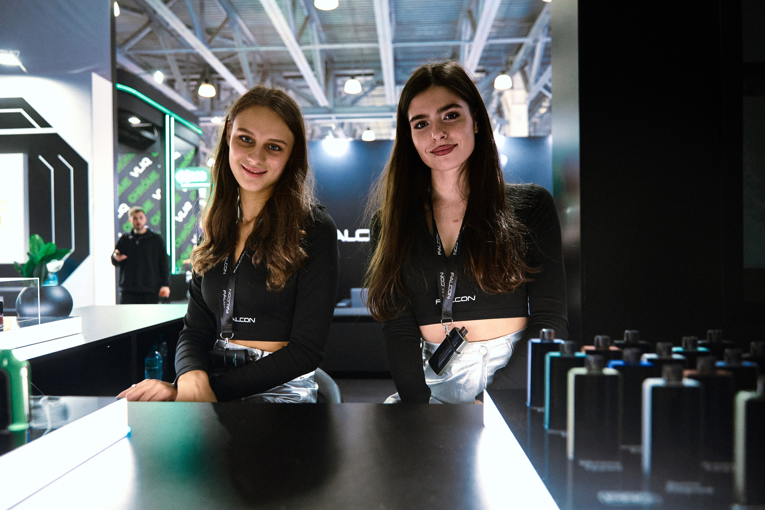 Vape club show. Свадебная фото и видеосъемка WEDZONA