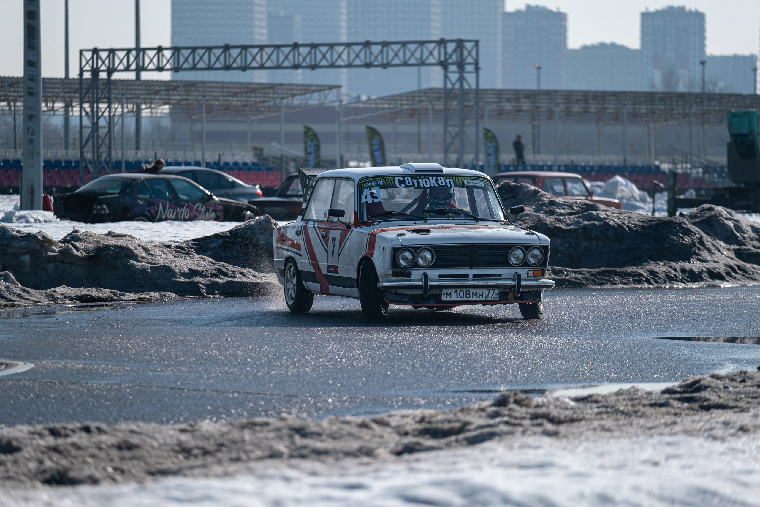 Спортивная автомобильная съемка. Malenkyia