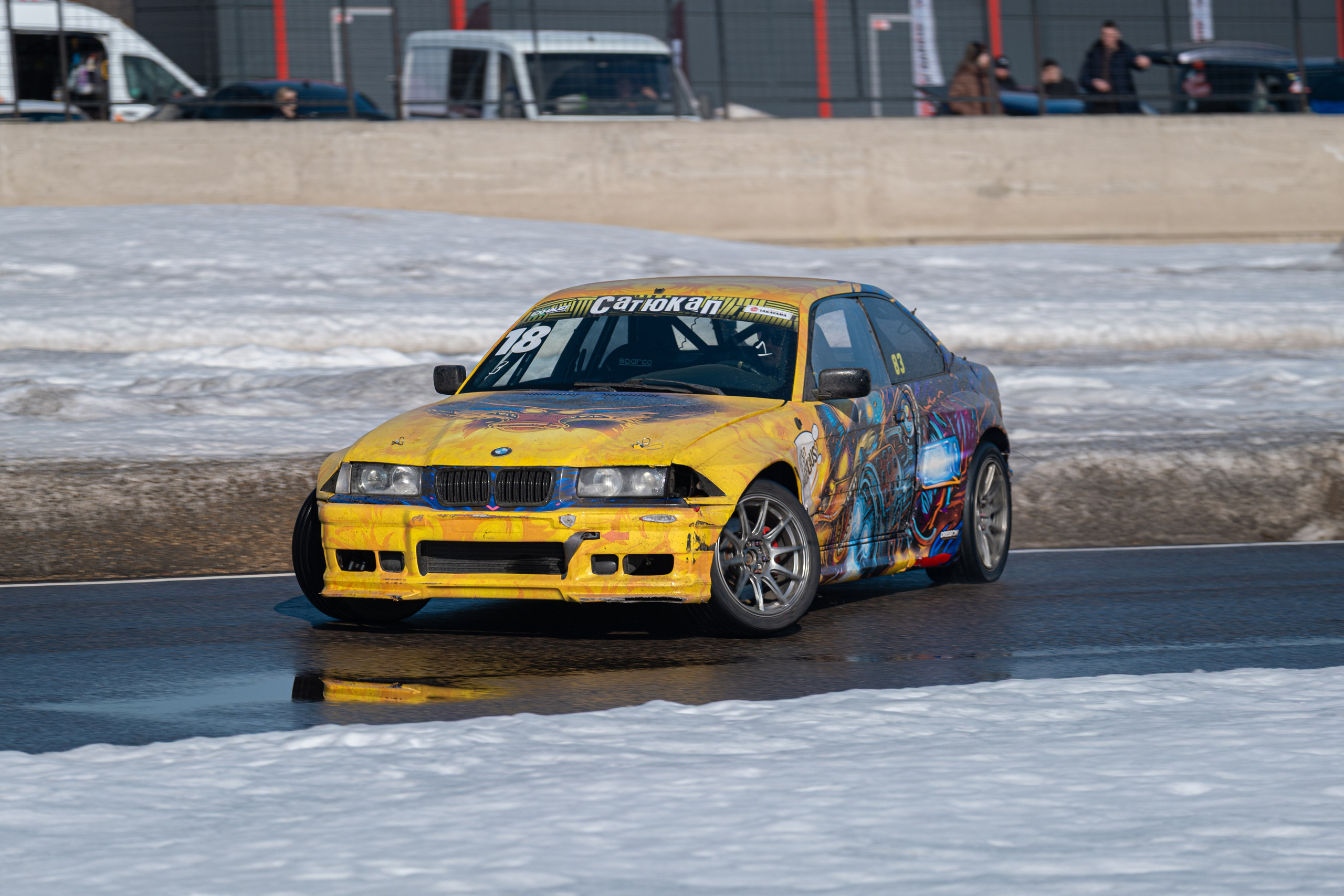 Спортивная автомобильная съемка. Malenkyia