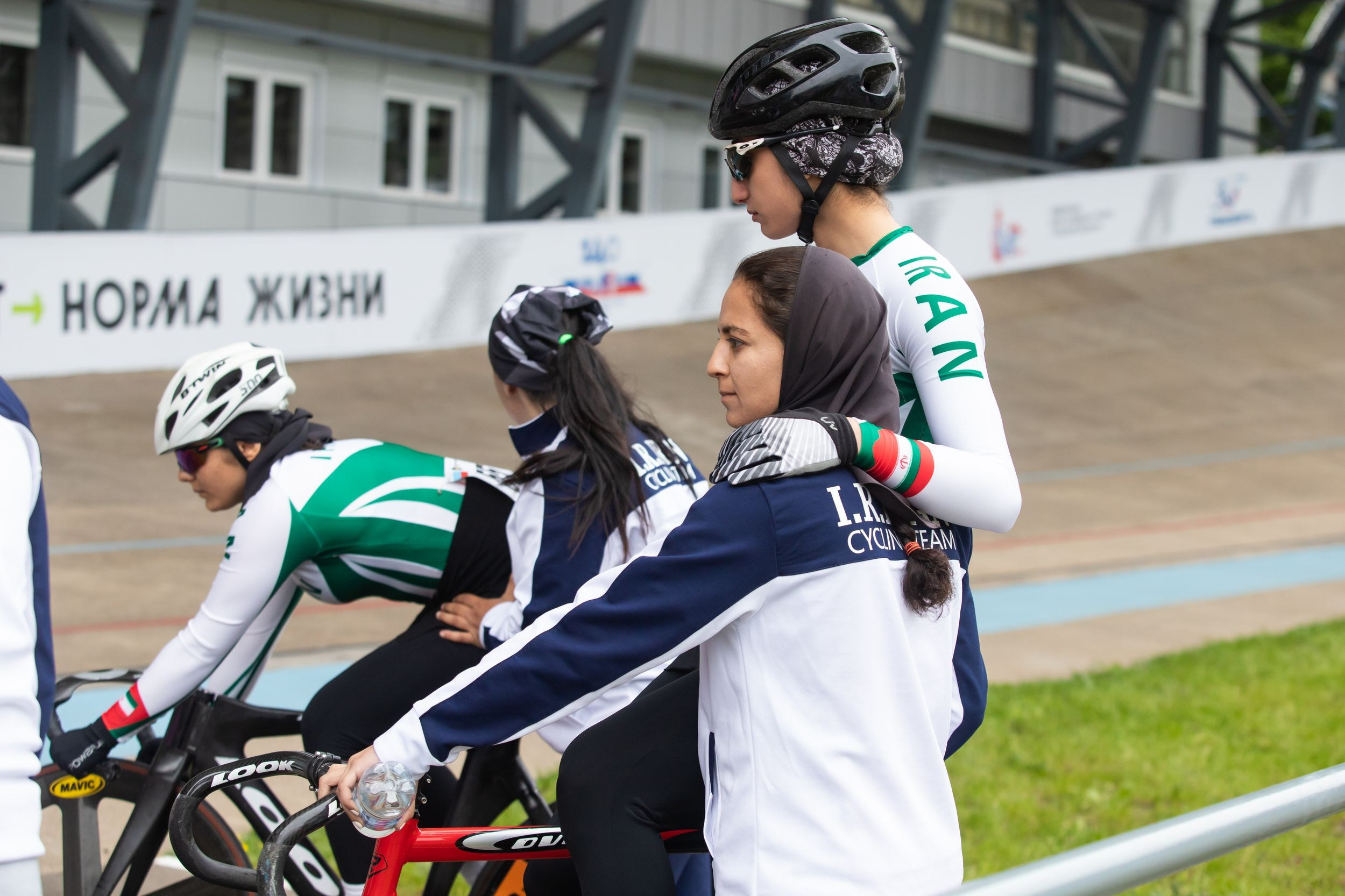 Соревнования по велоспорту «Большой приз Тулы» (19 мая 2023). Репортажный фотограф Алексей Пирязев