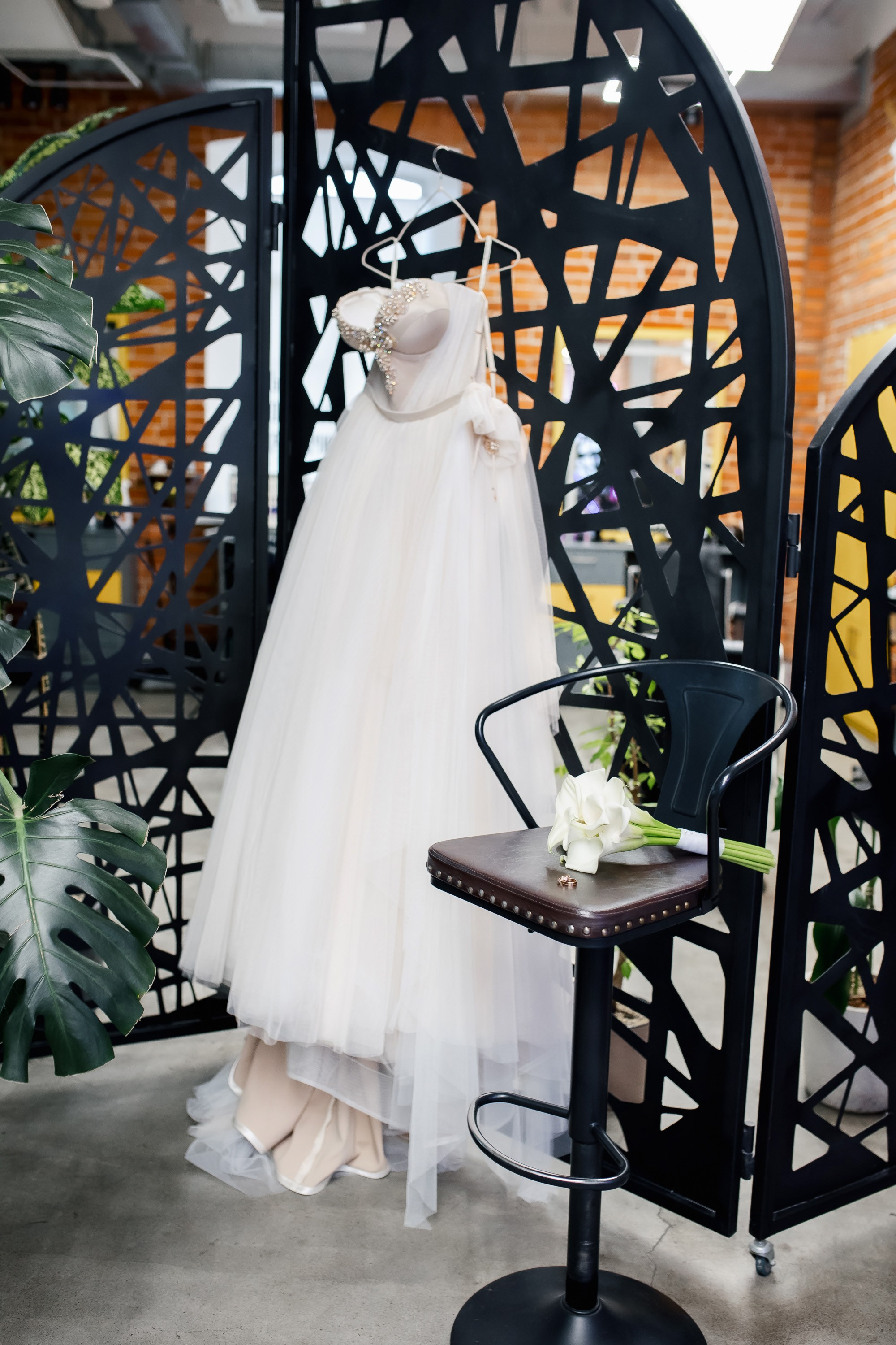 Степан и Ульяна. Утро. Загс. Прогулка. Дождь и солнце. Свадебный фотограф в Хабаровске