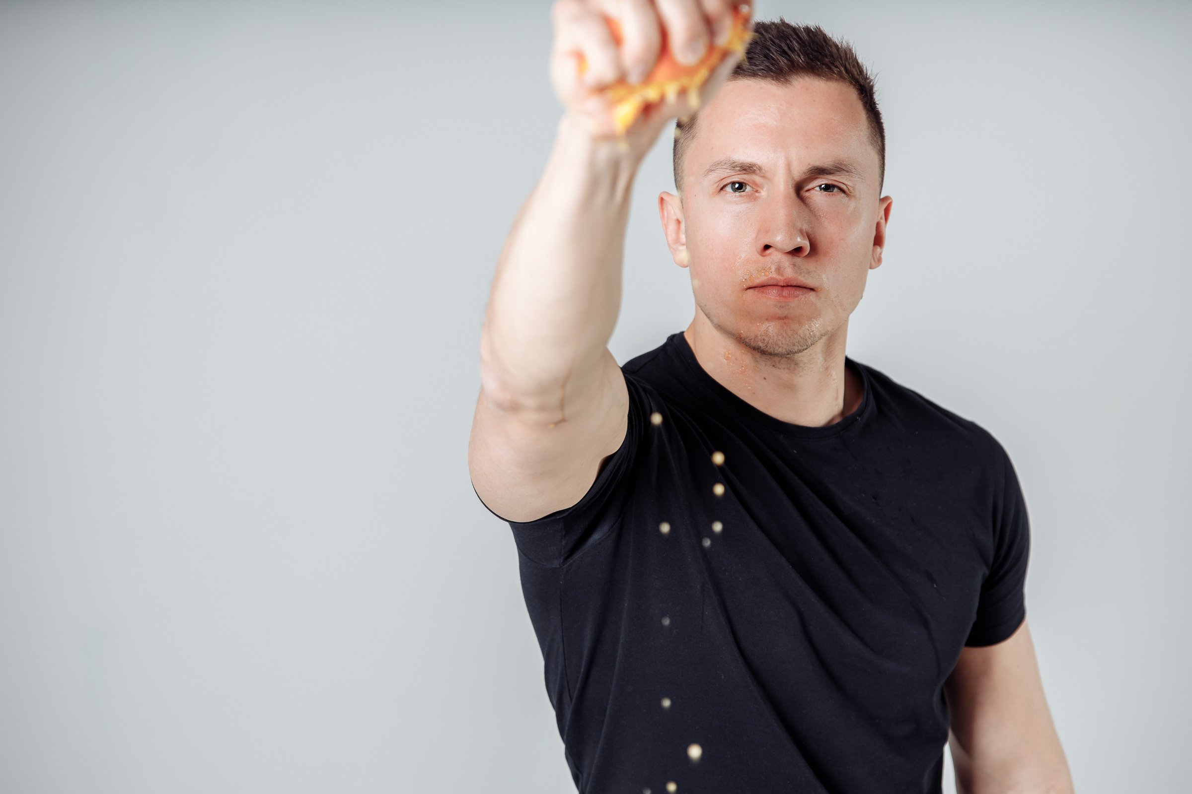 Илья. Фотограф Казань — профессиональные услуги фотосессий в студии и на локации