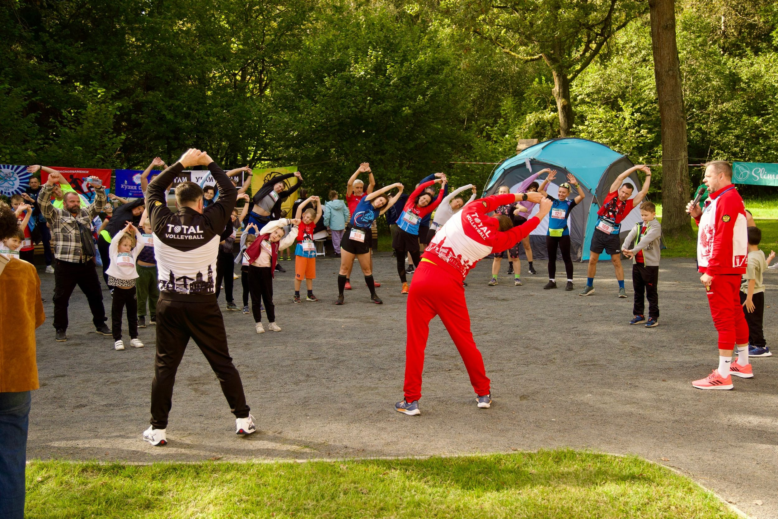Забег в парке «Дубки». Кафе «БЕЛКА НАШЕПТАЛА». Ну оооочень концептуальное кафе
