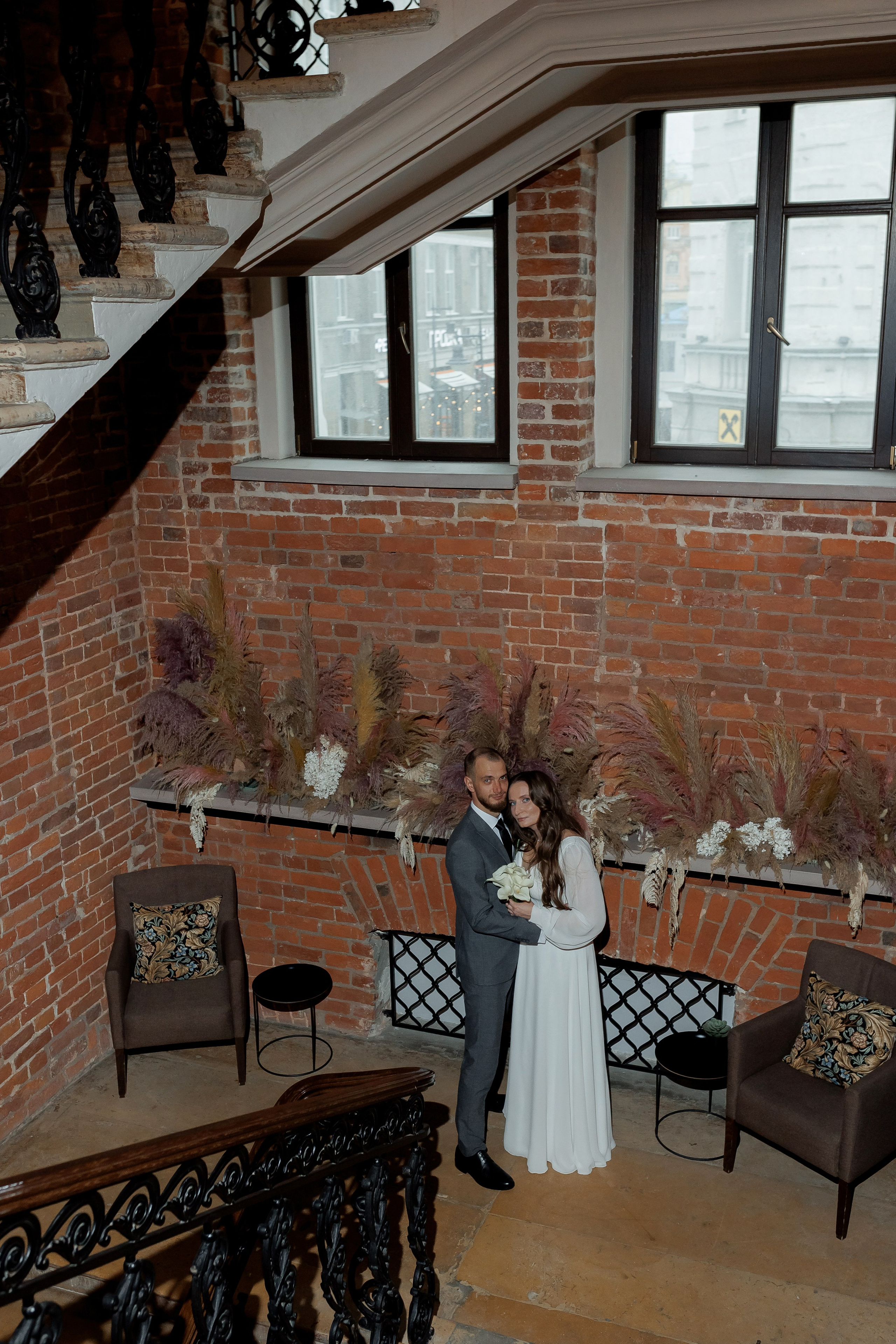 Свадебная фотосессия в отеле в Москве. Свадебный фотограф в Москве Дарья Олендарёва