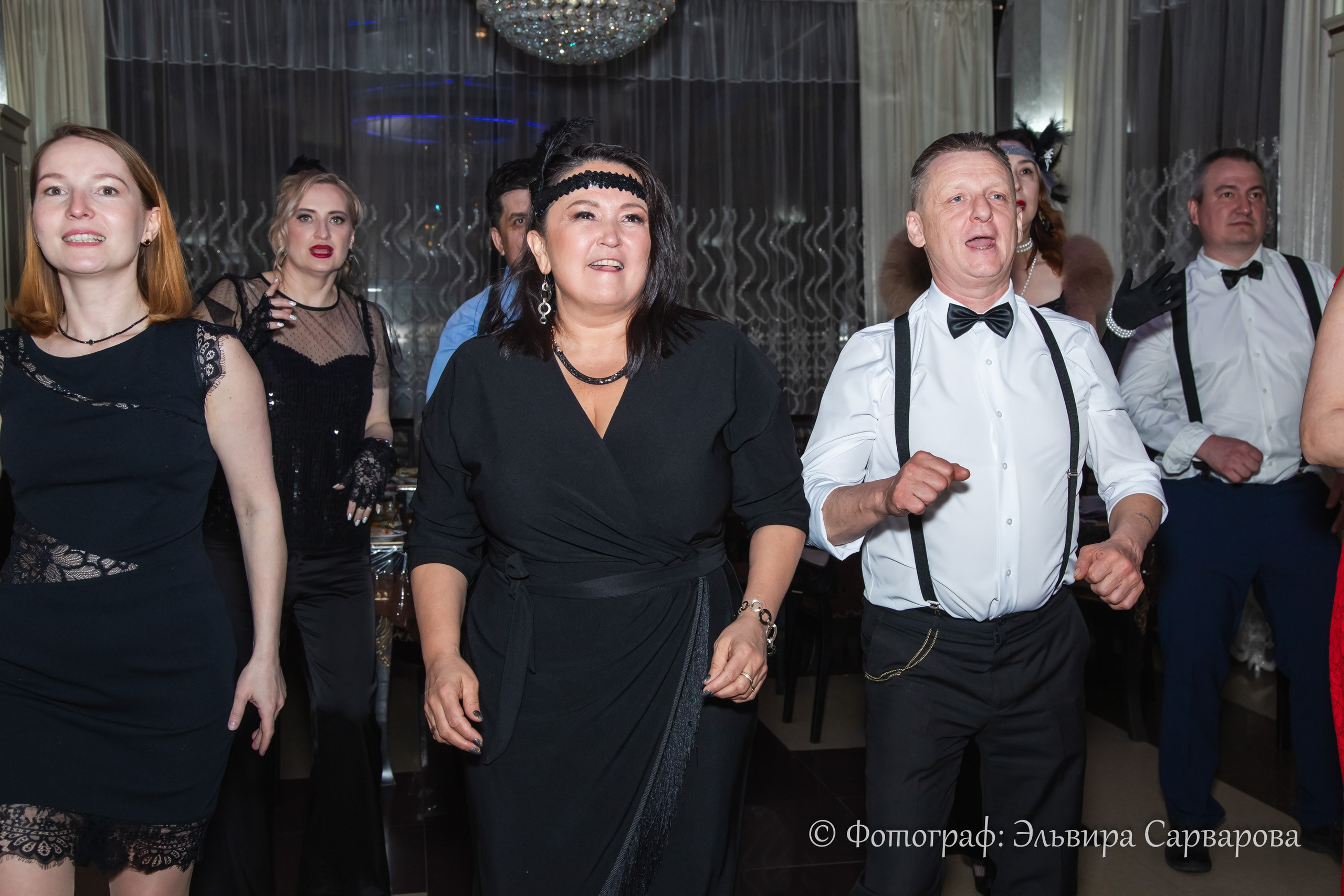 Гангстерская вечеринка в стиле 1920-х. Репортажный Фотограф