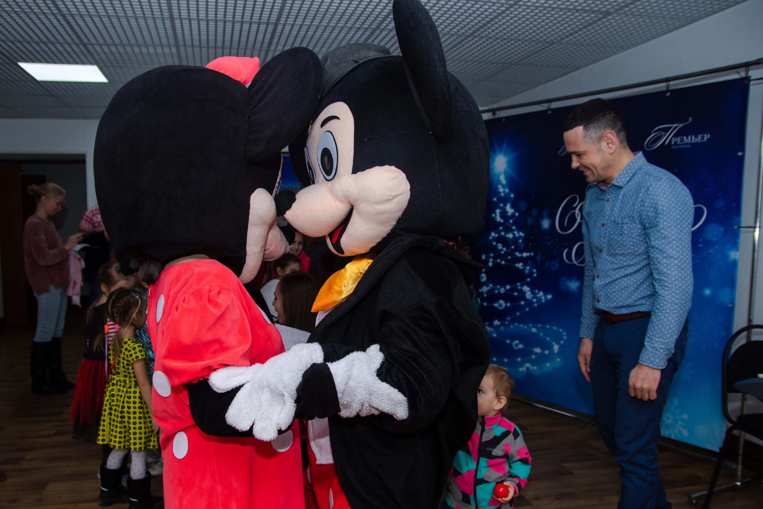 Благотворительный концерт. Часть1: Дети. Репортажный Фотограф