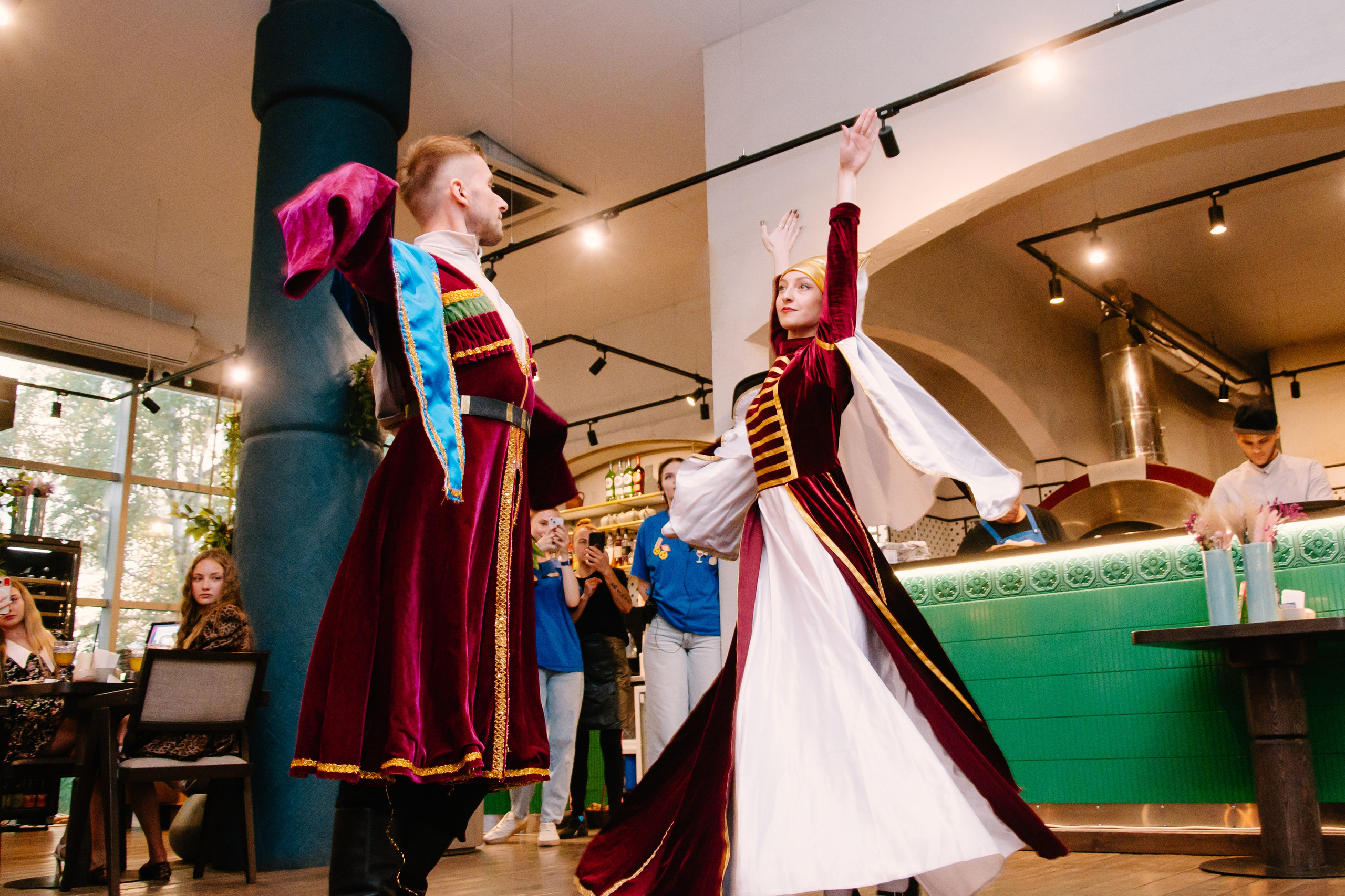 1 год ресторану Аджикинежаль. Фотограф в Челябинске Любовь Денисенко