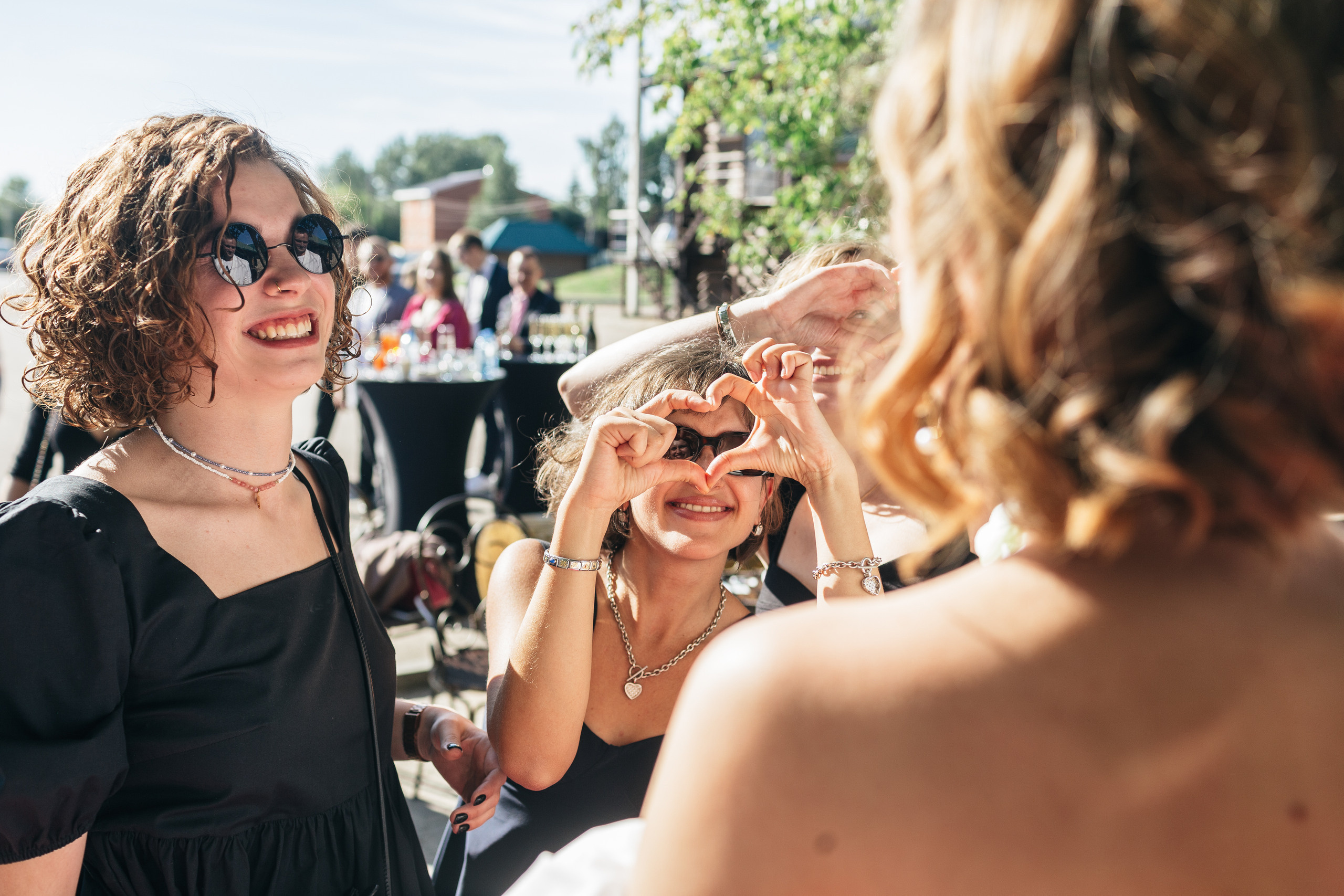 Фуксия/Голубая волна/Зеленый. Портфолио свадебного фотографа. Роман Каргаполов