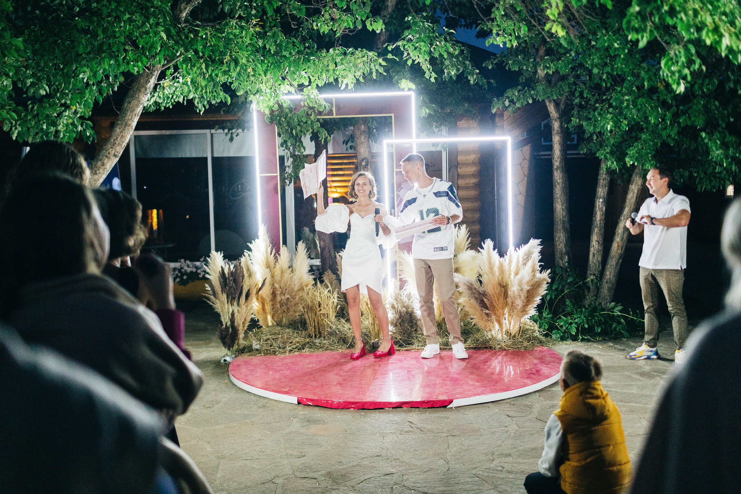 Фуксия/Голубая волна/Зеленый. Портфолио свадебного фотографа. Роман Каргаполов