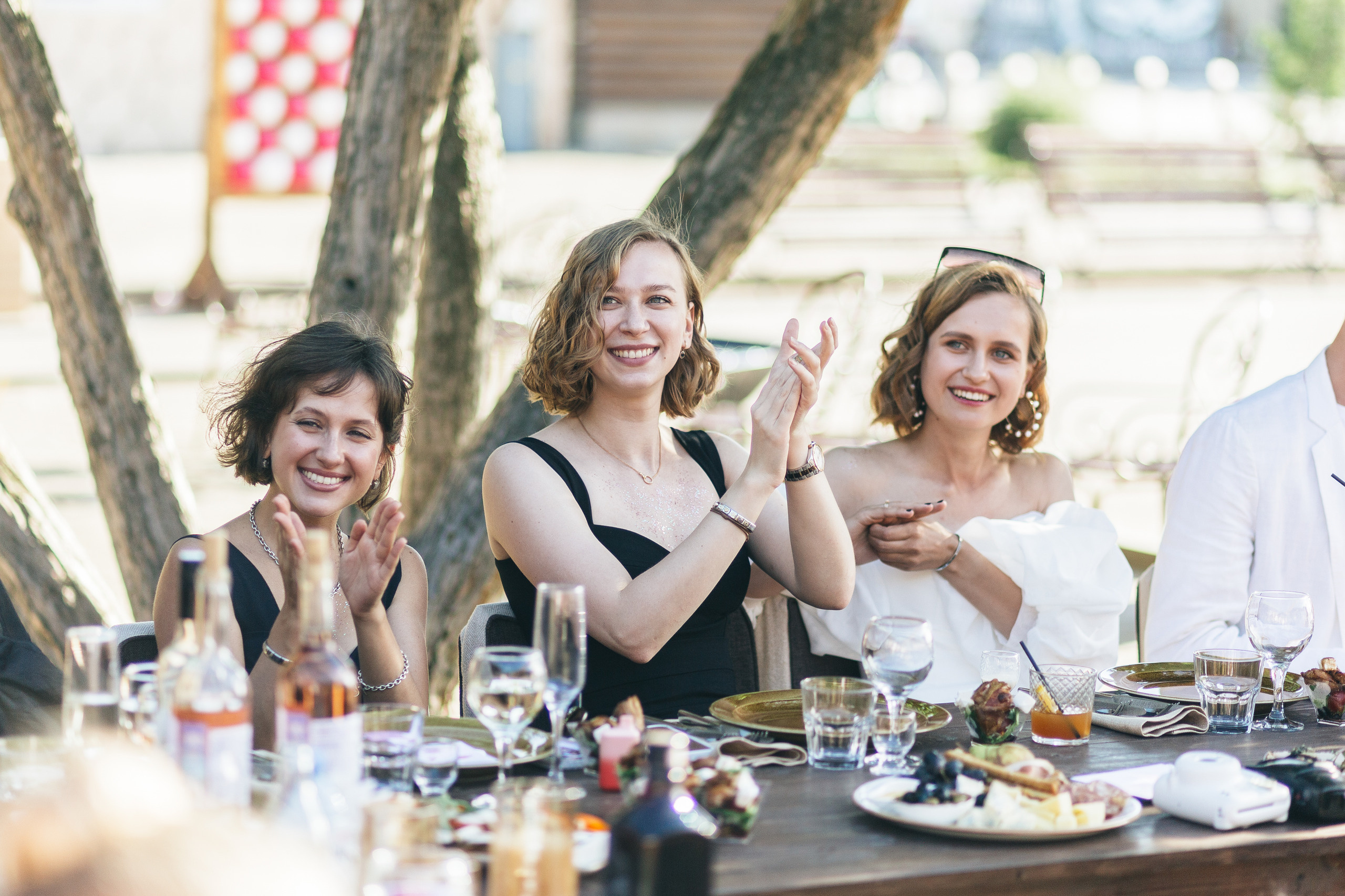 Фуксия/Голубая волна/Зеленый. Портфолио свадебного фотографа. Роман Каргаполов