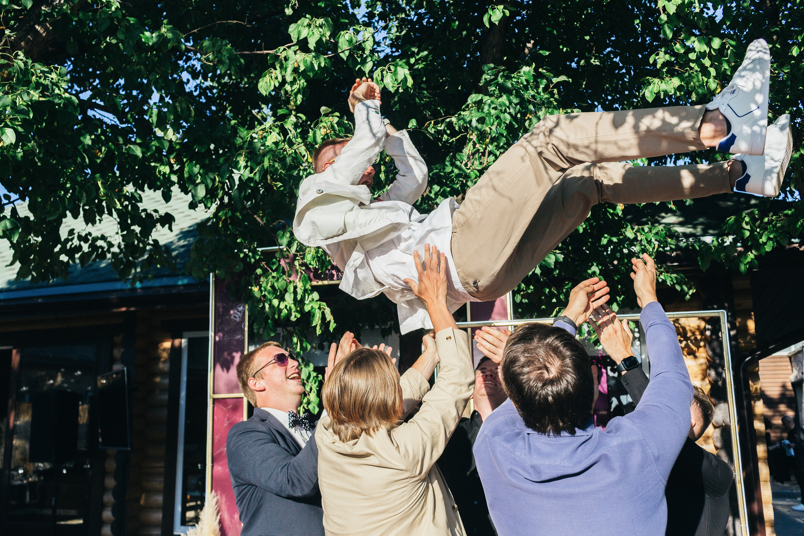 Фуксия/Голубая волна/Зеленый. Портфолио свадебного фотографа. Роман Каргаполов