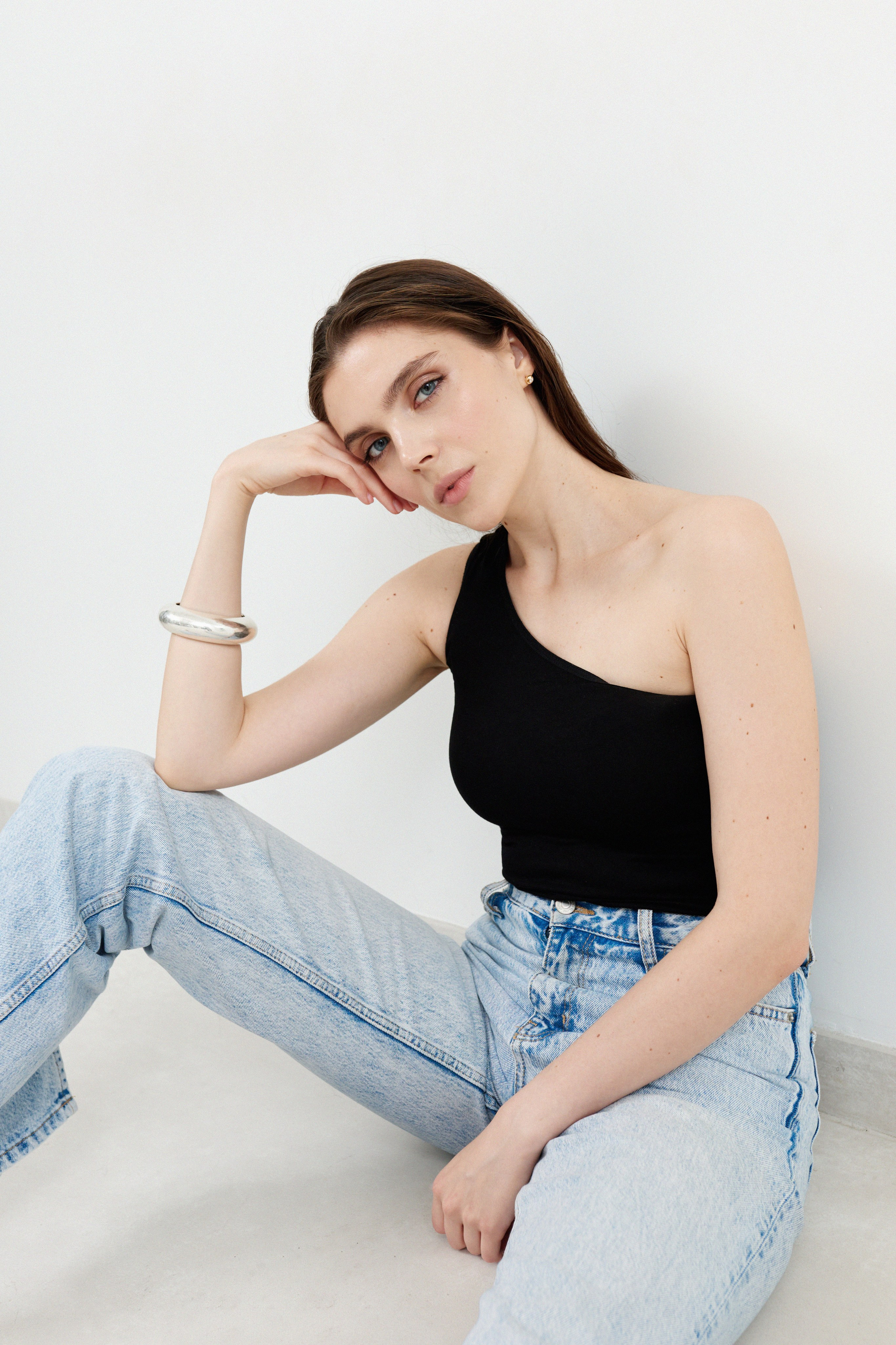 Polina G. Фотограф для брендов в Москве