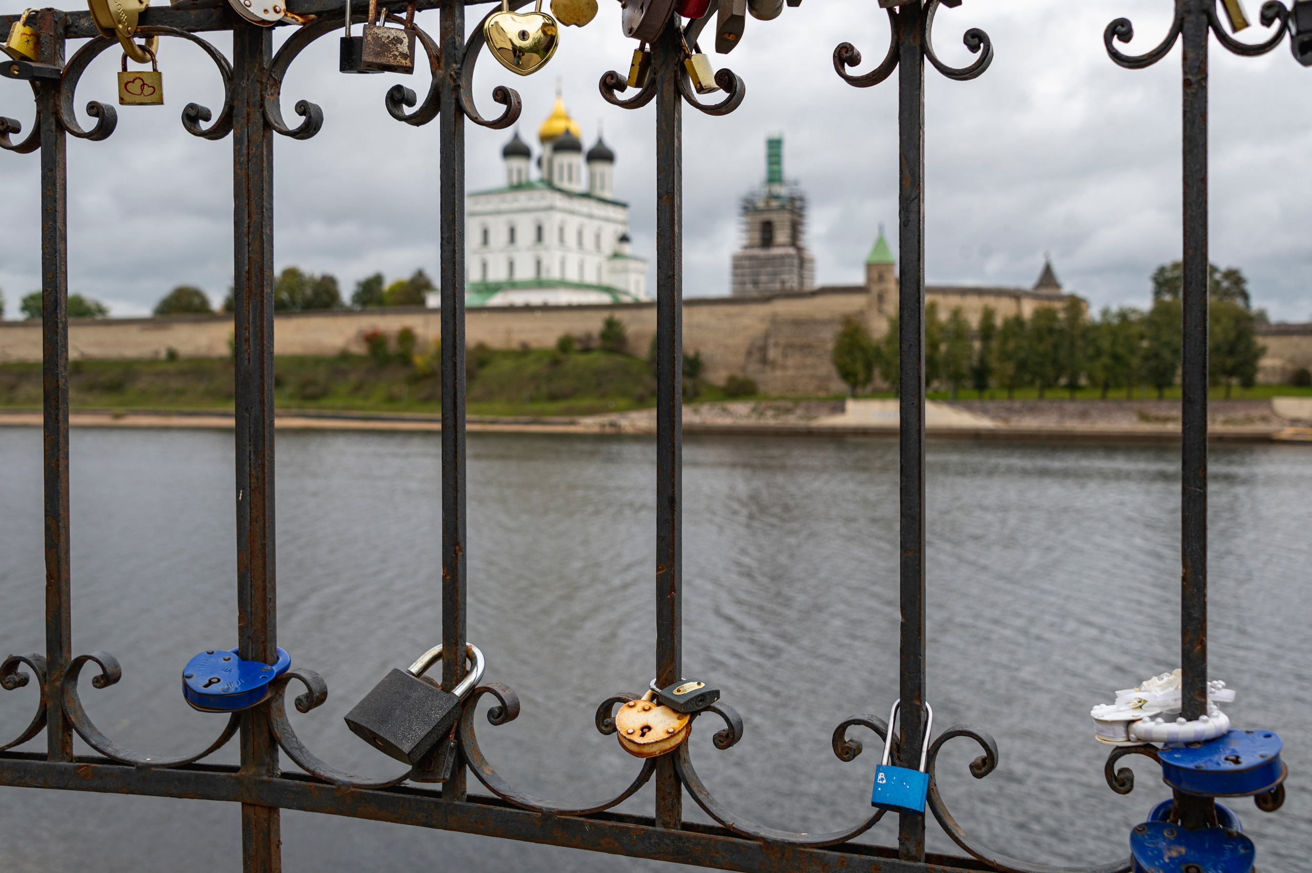 Псков. Октябрь 2023. Фотограф Роман Адлер