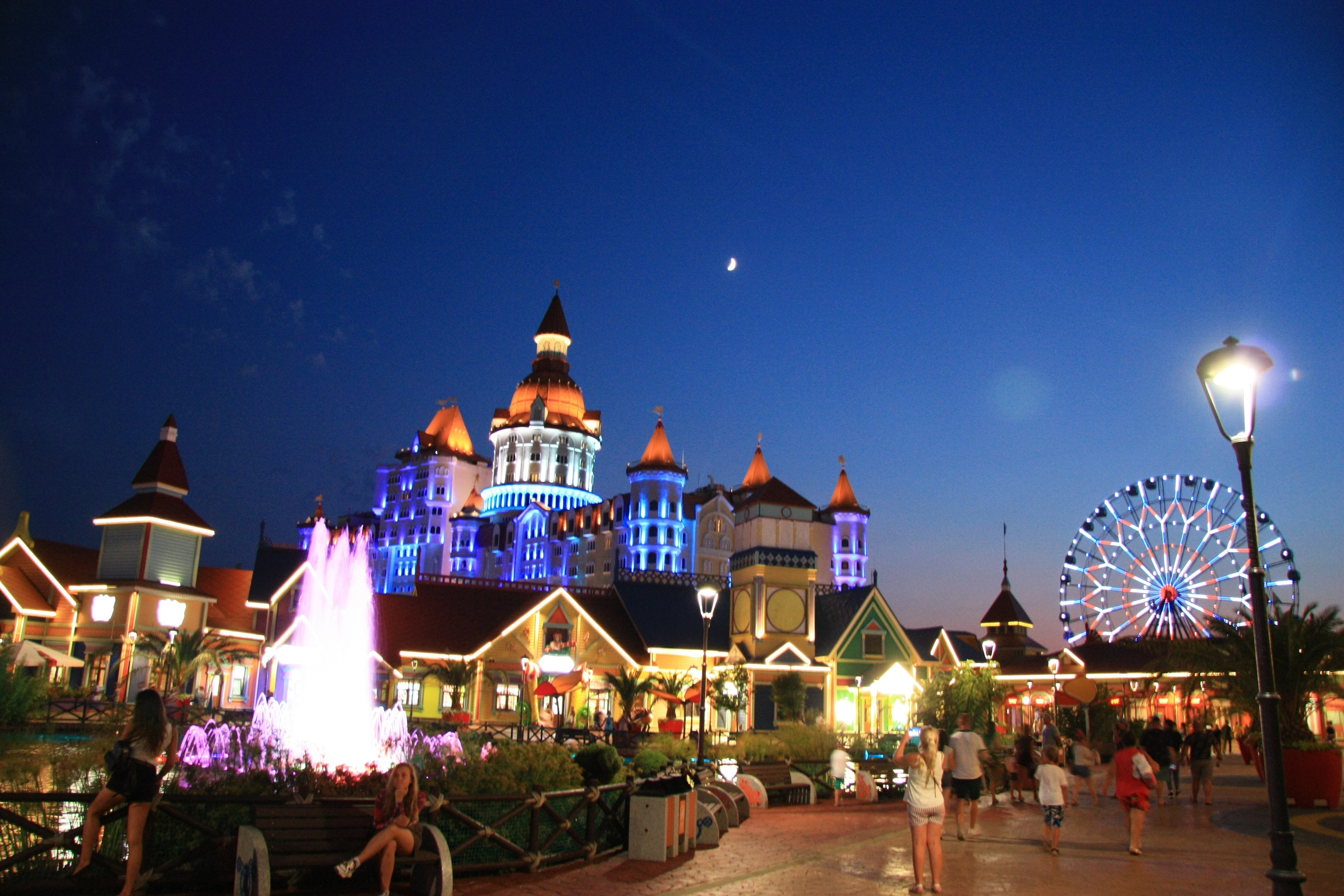 Первые кадры. Сочи — парк. Фотограф Роман Адлер