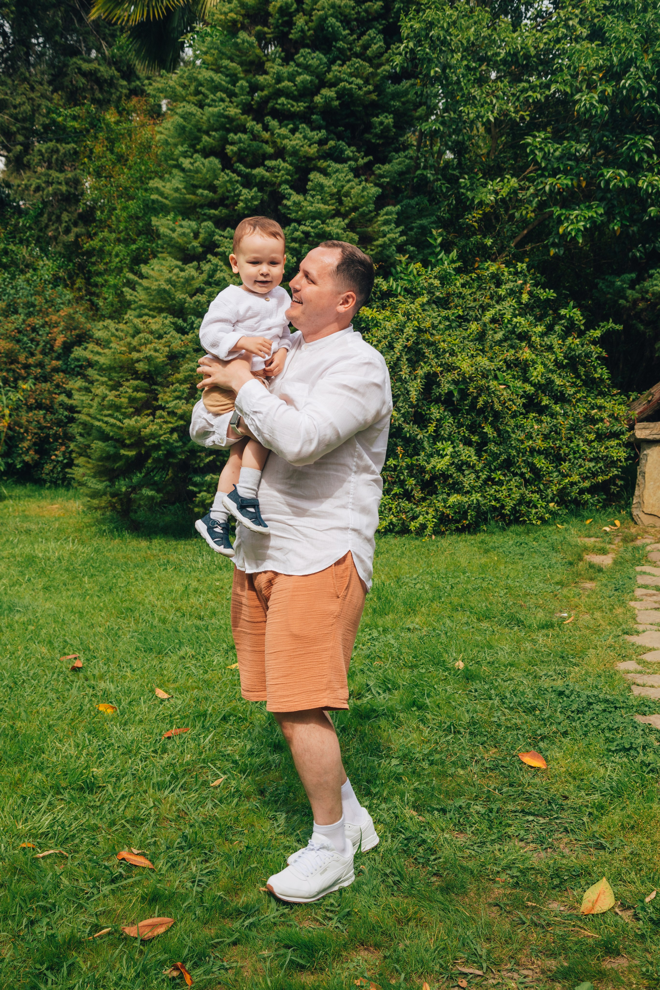 Дима, Ляйсан и Миша на Ривьере (Май 2025 г.). Фотограф Сочи, Адлер, Красная Поляна — Вероника Радченко