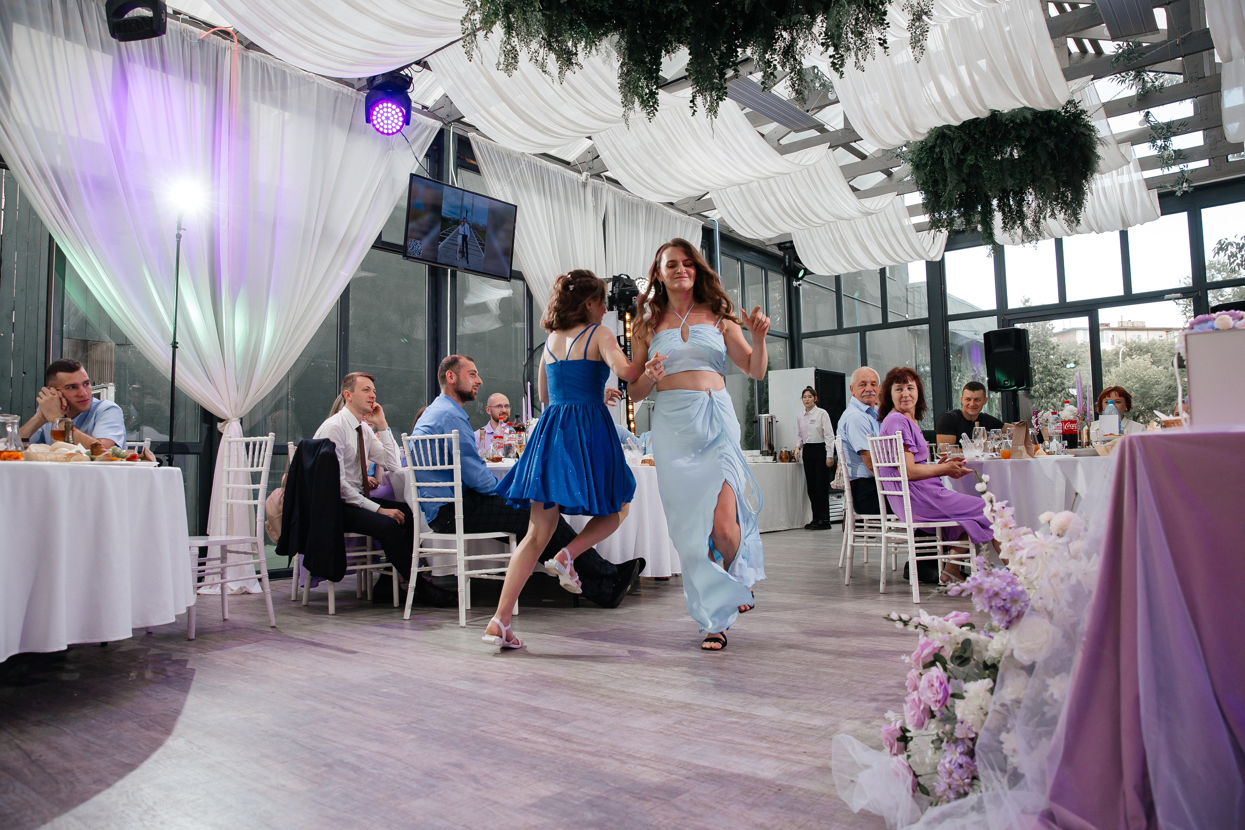 А&А — фотосессия на стадионе. Свадебный фотограф в Оренбурге Илья Володьков