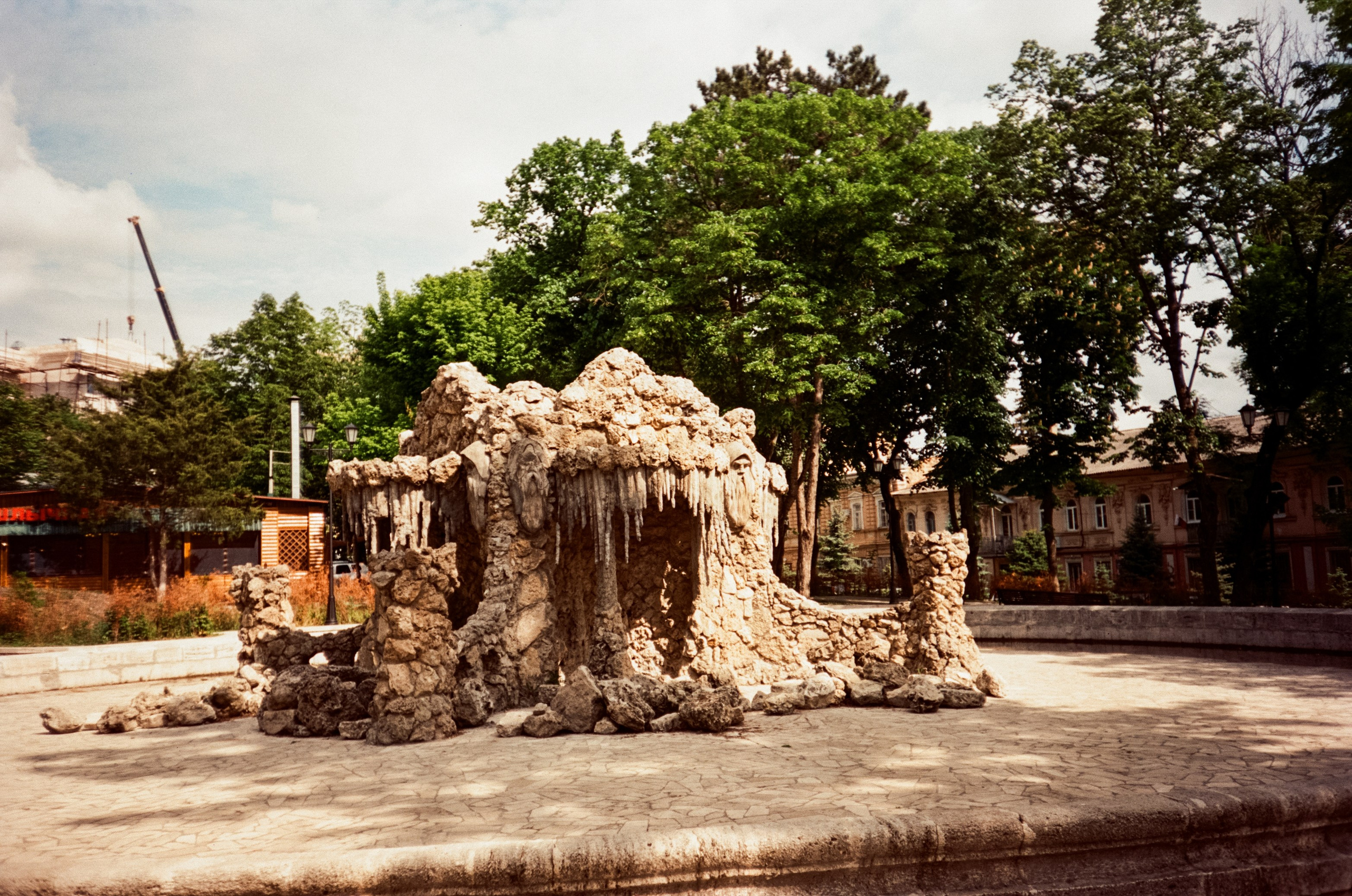 Стрит в солнечном Пятигорске. Парк Победы и Новопятигорское озеро. Фотограф-документалист Мария Осокина