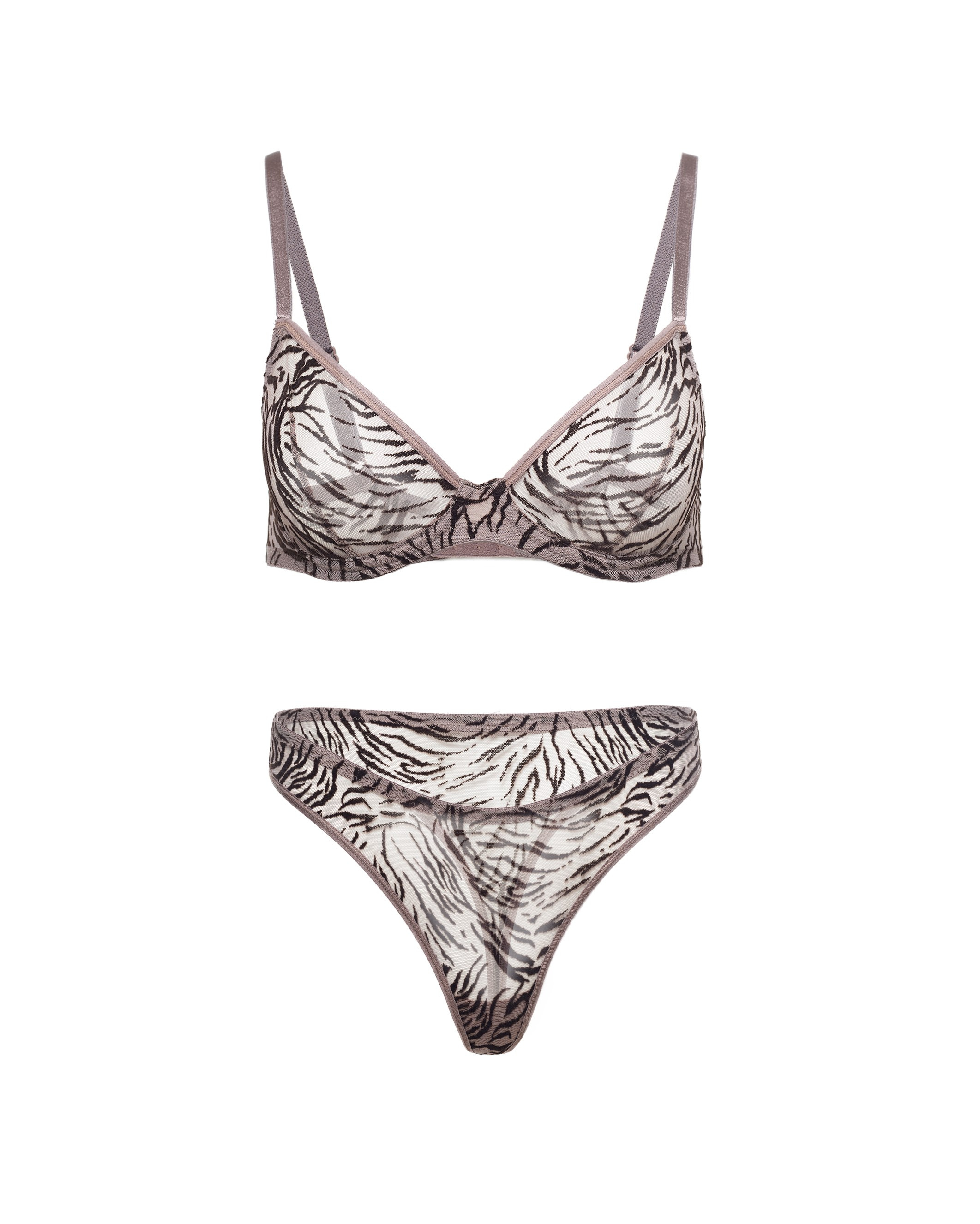 Невидимый манекен. Фотограф Марина Голубева, Минск. Съемка для брендов, реклама