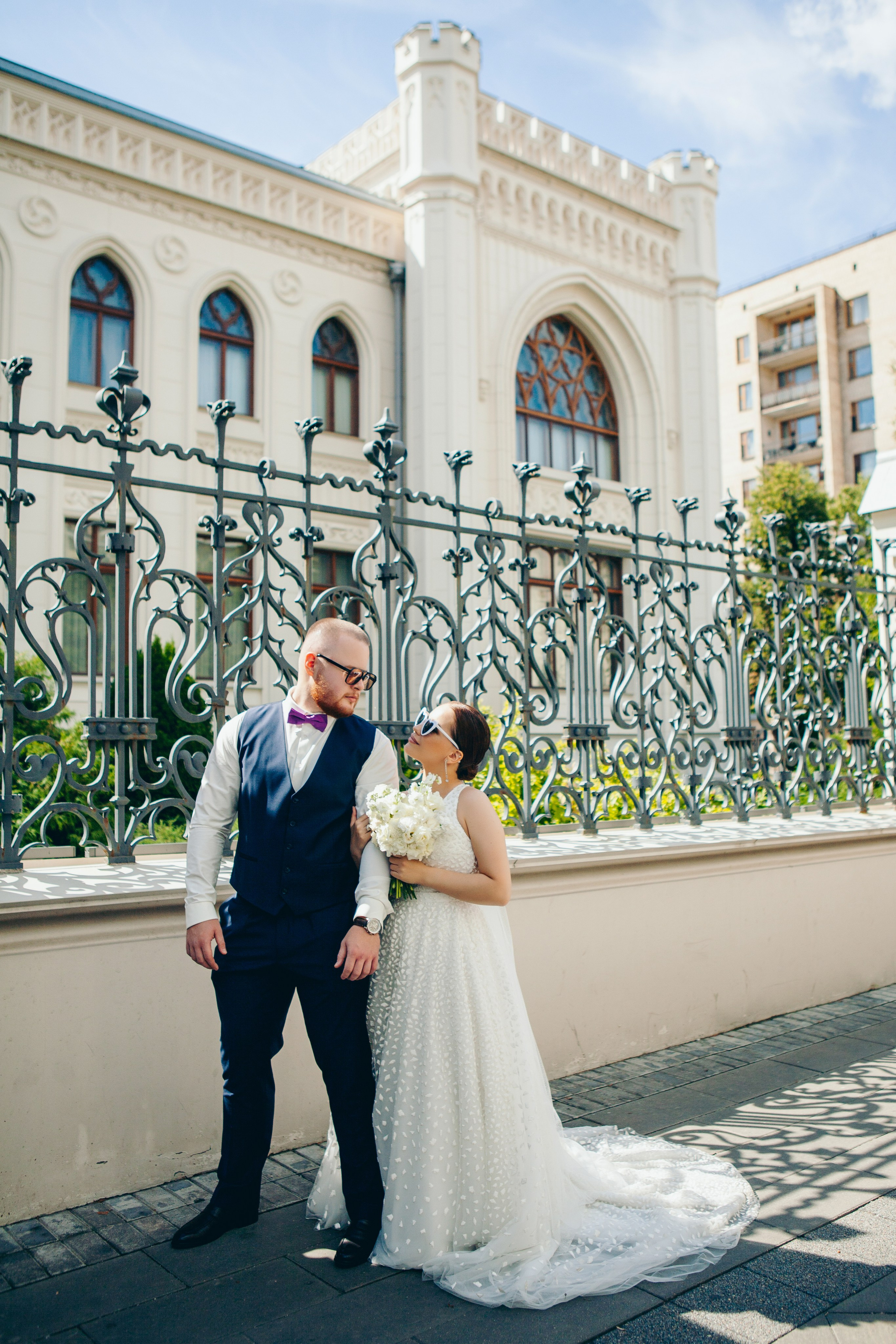 Свадебная фотосессия в отеле hartwell hotel и на патриарших прудах. Фотограф Ольга Ефремова