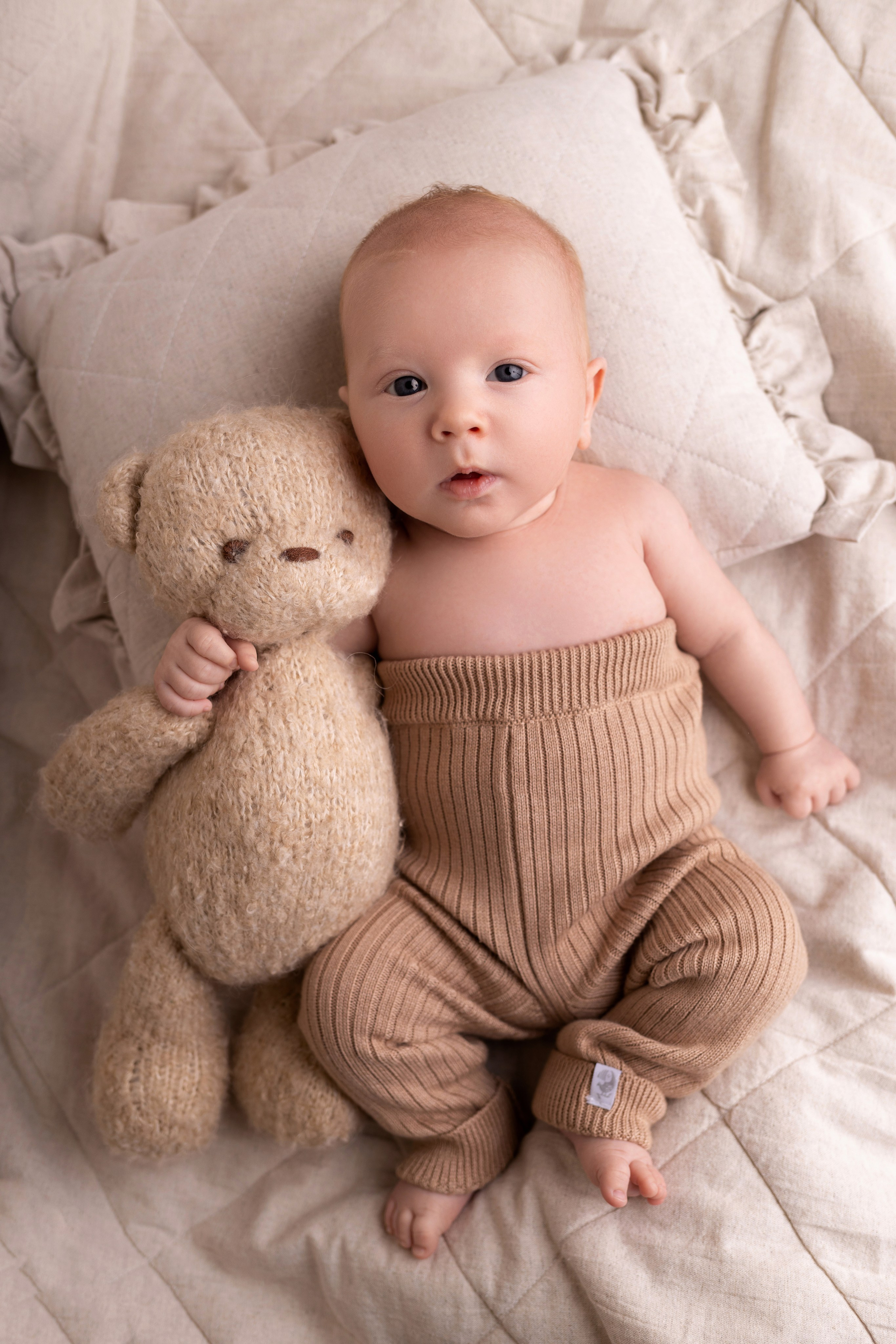 Newborn съемка в стиле Лайф. Фотограф новорожденных малышей в Омске и Омской области Эльвира Камаева