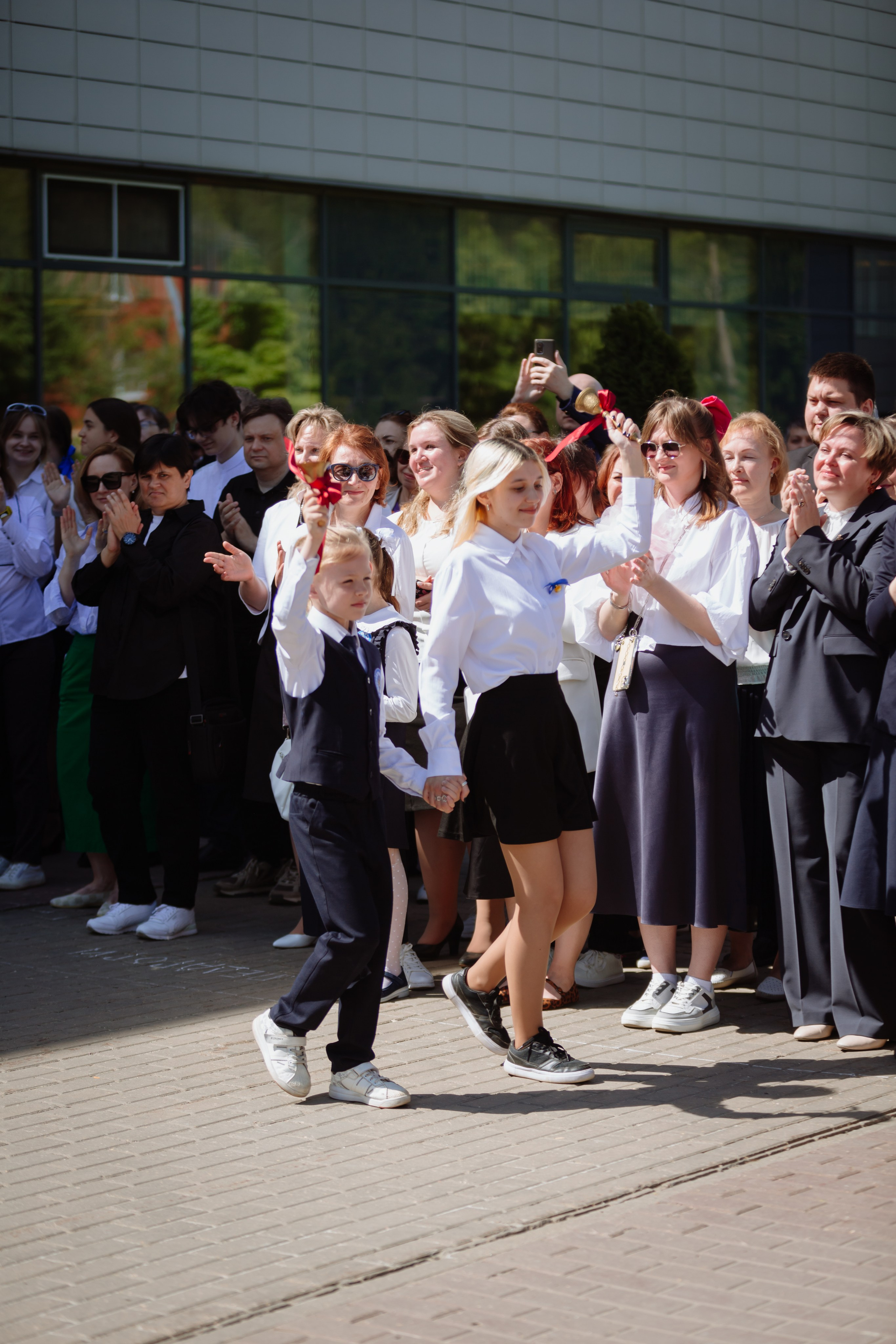 Последний звонок 2024 (2 часа фотосъемки). Профессиональный фотограф Надежда Антонова